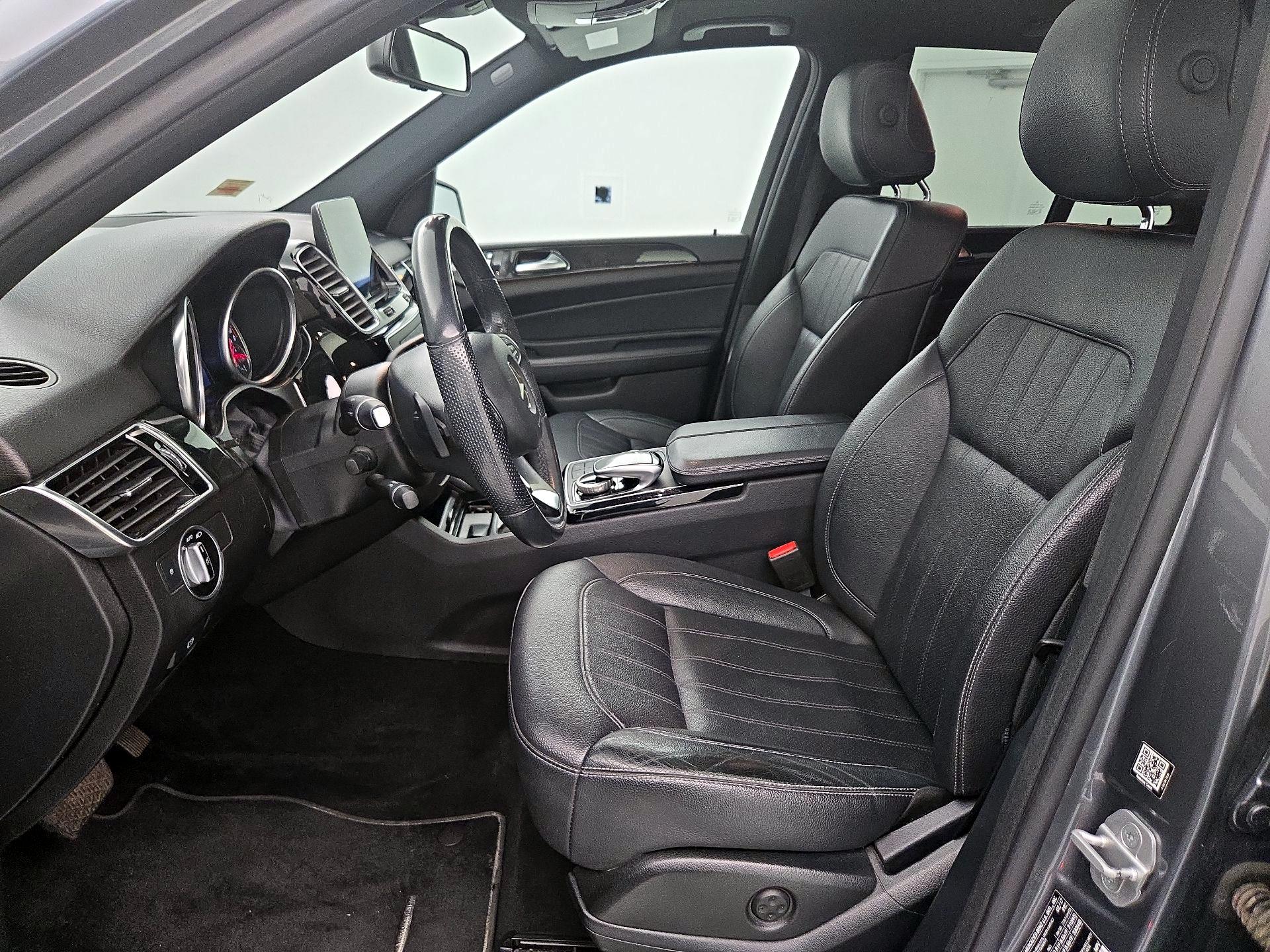 Thumbnail: 2017 Mercedes-Benz GLE - 11