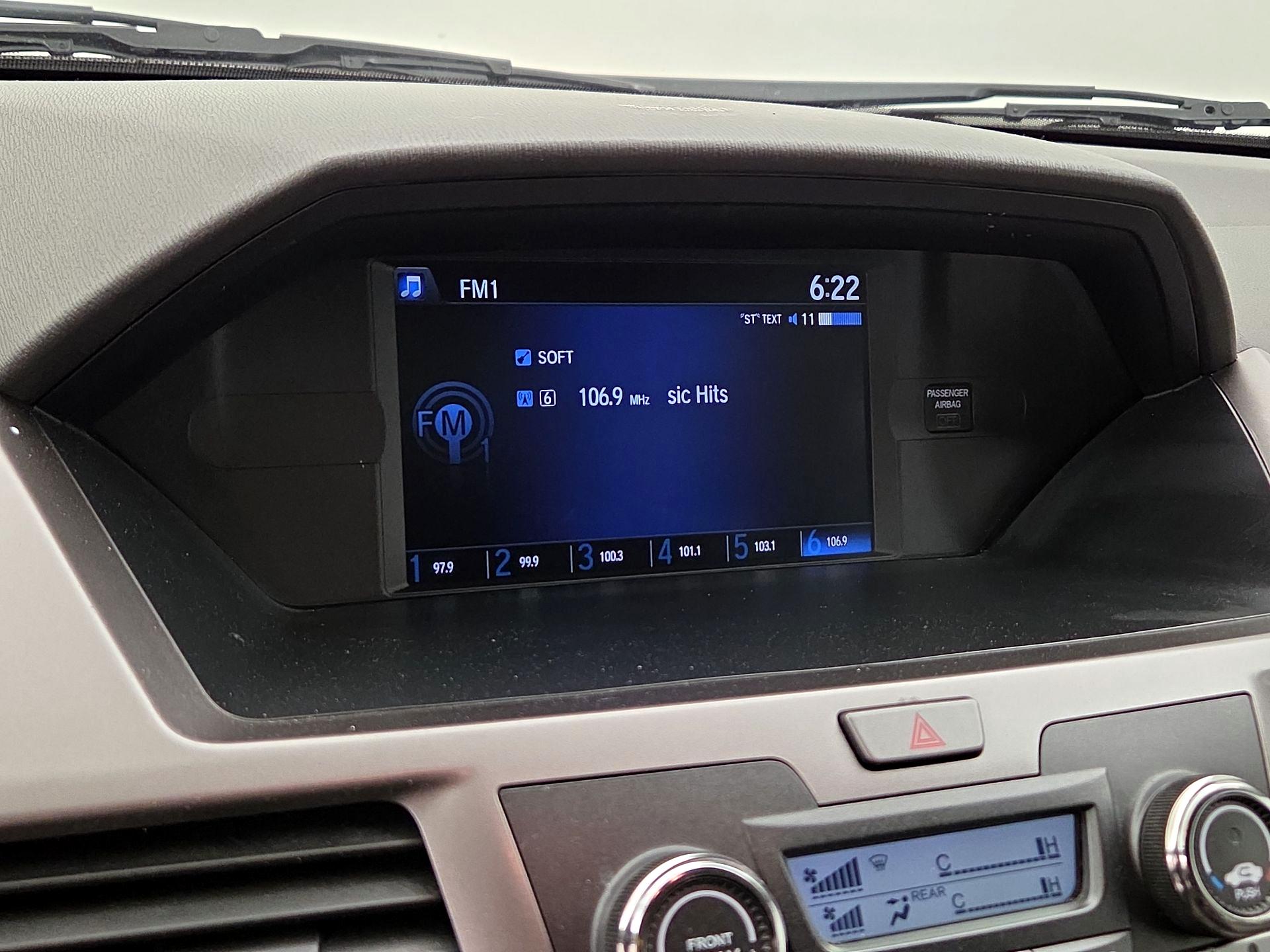 Thumbnail: 2015 Honda Odyssey - 15