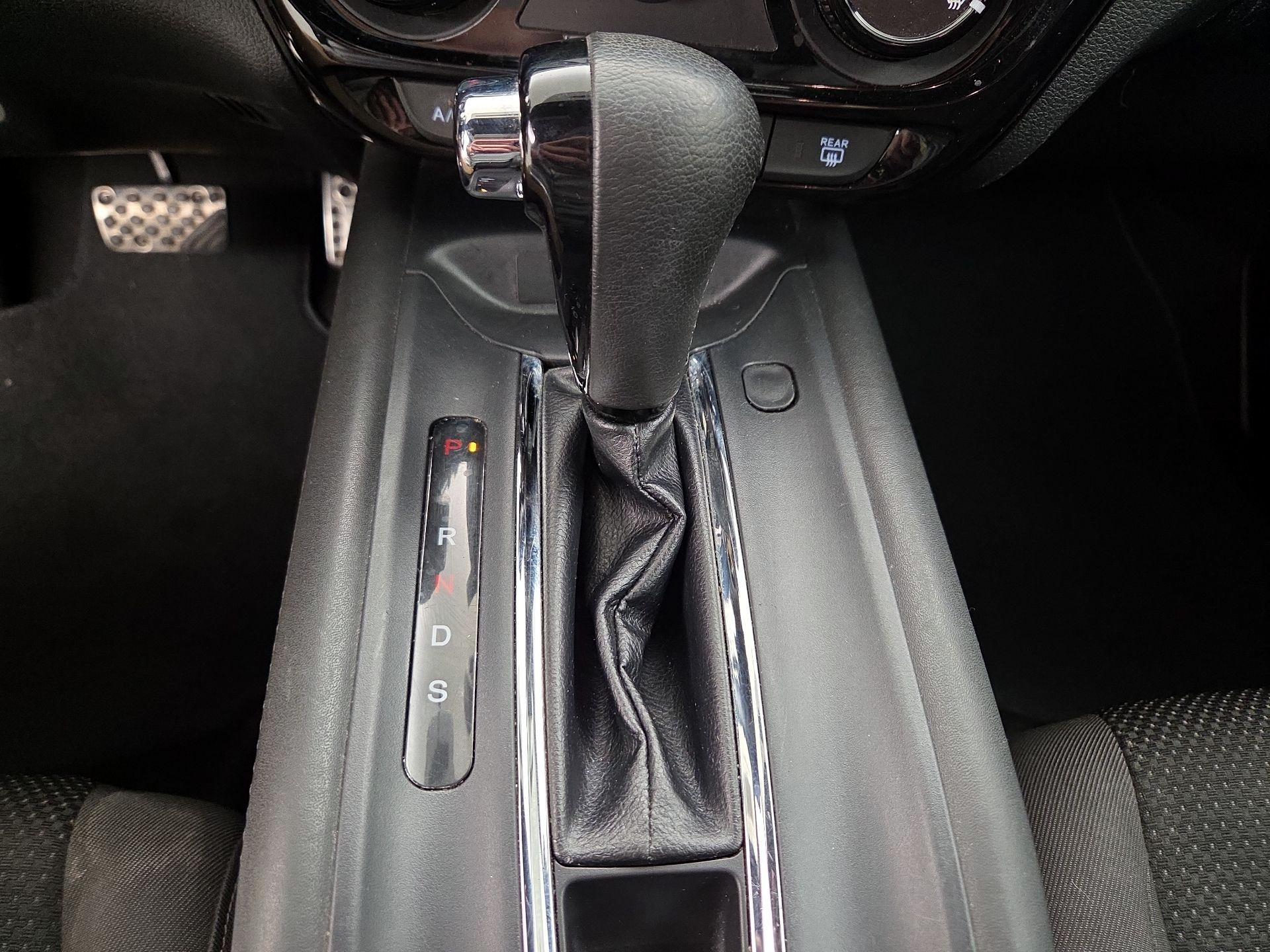 Thumbnail: 2019 Honda HR-V - 17