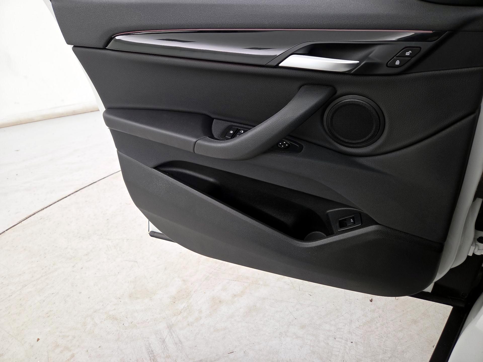 Thumbnail: 2020 BMW X2 - 12