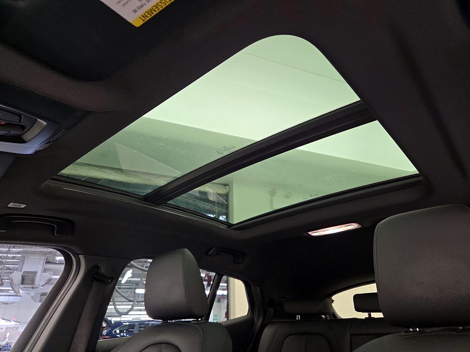 Thumbnail: 2020 BMW X2 - 20