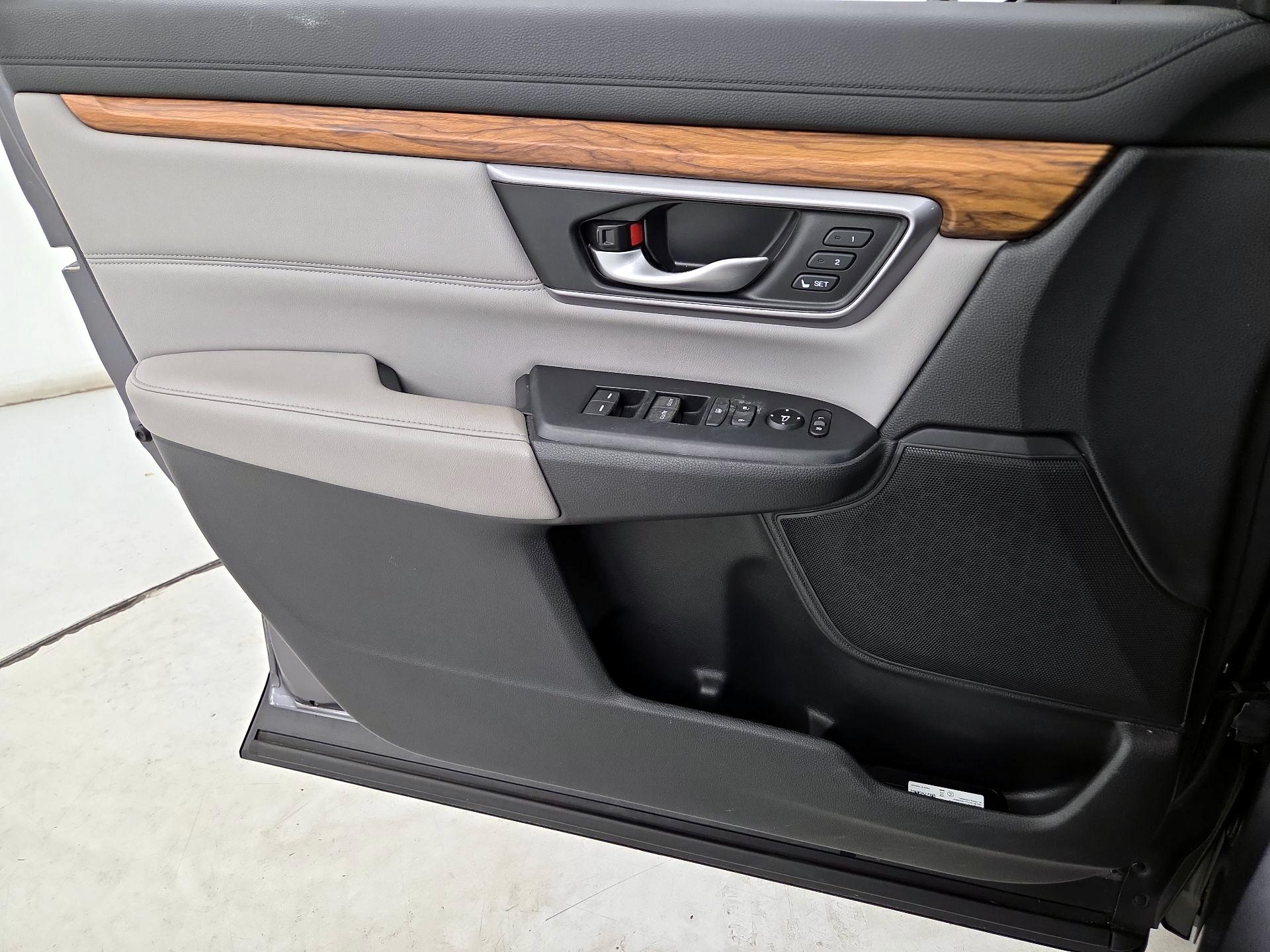 Thumbnail: 2017 Honda CR-V - 12