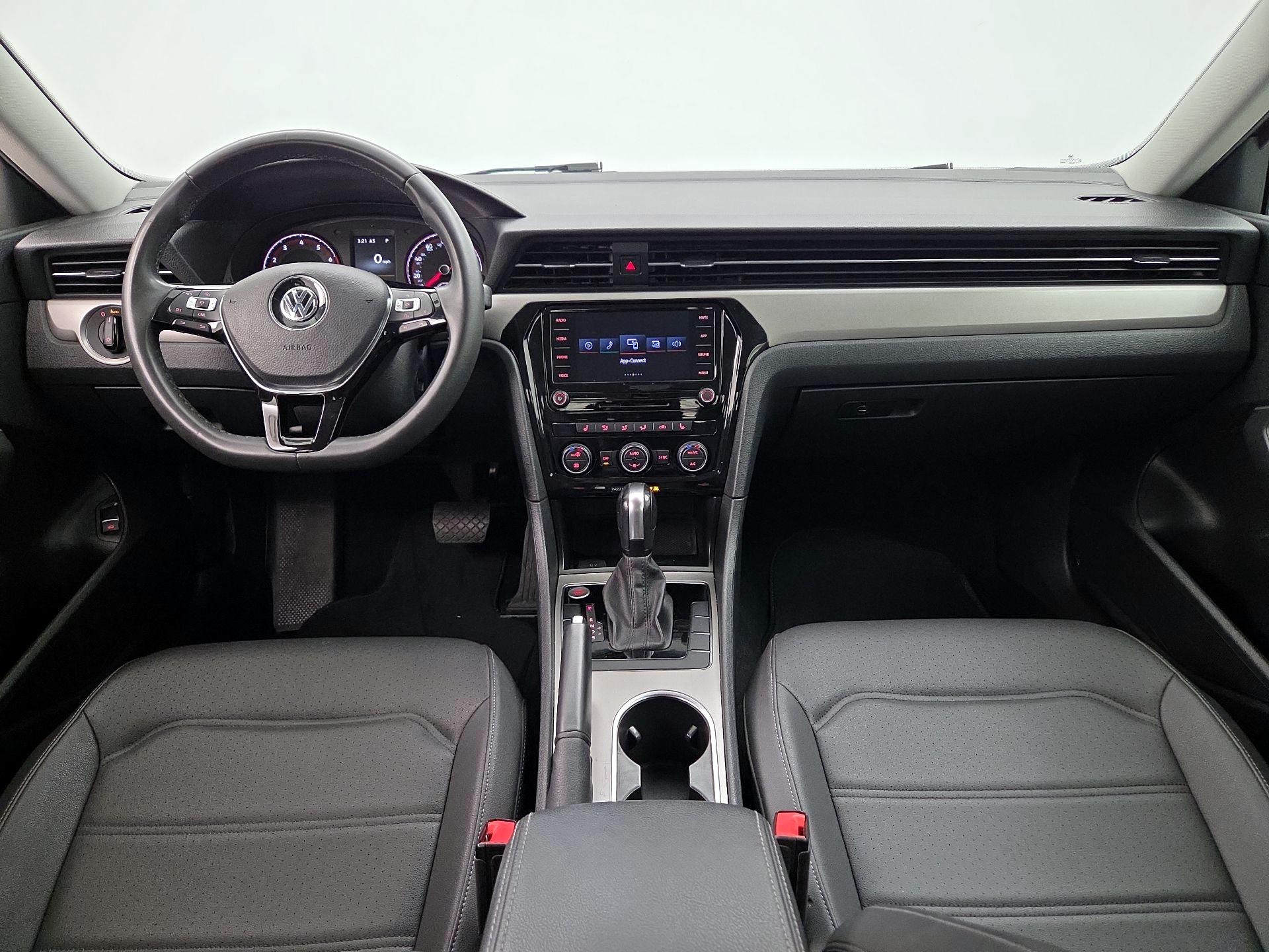 Thumbnail: 2022 Volkswagen Passat - 9