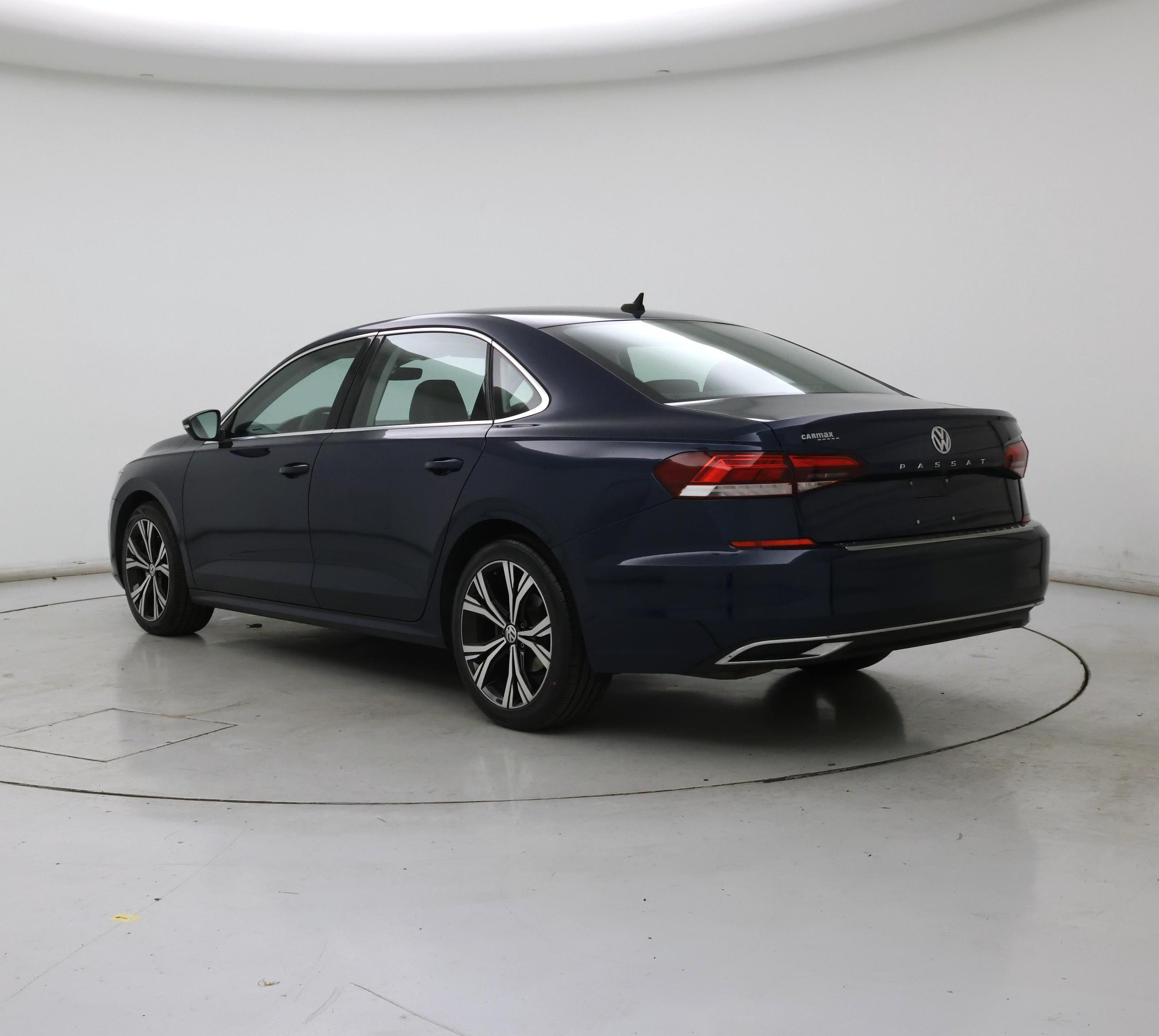 Thumbnail: 2022 Volkswagen Passat - 2