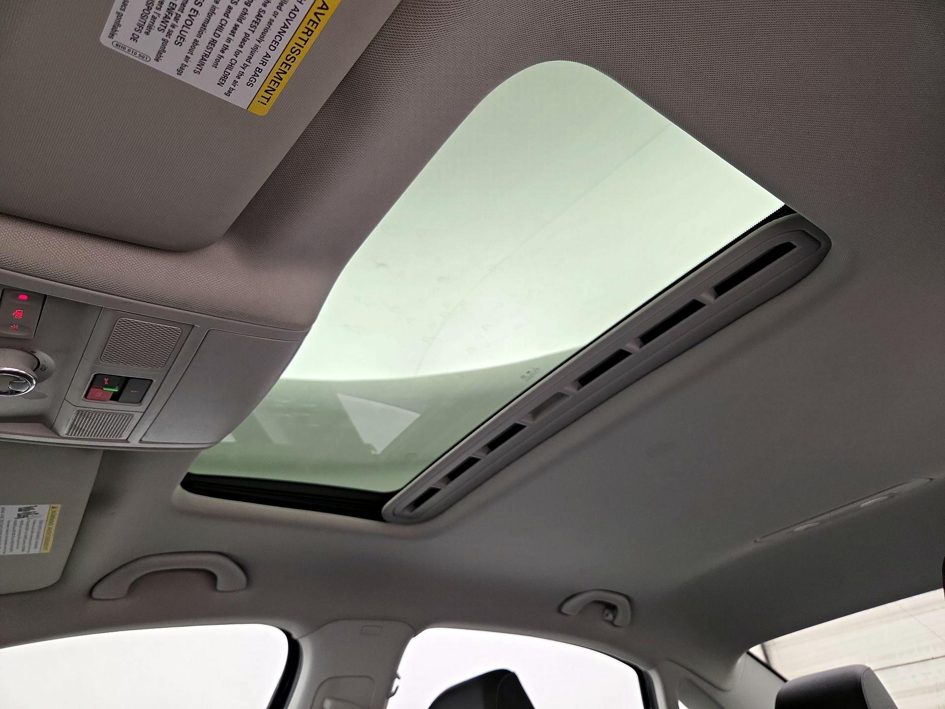 Thumbnail: 2022 Volkswagen Passat - 19