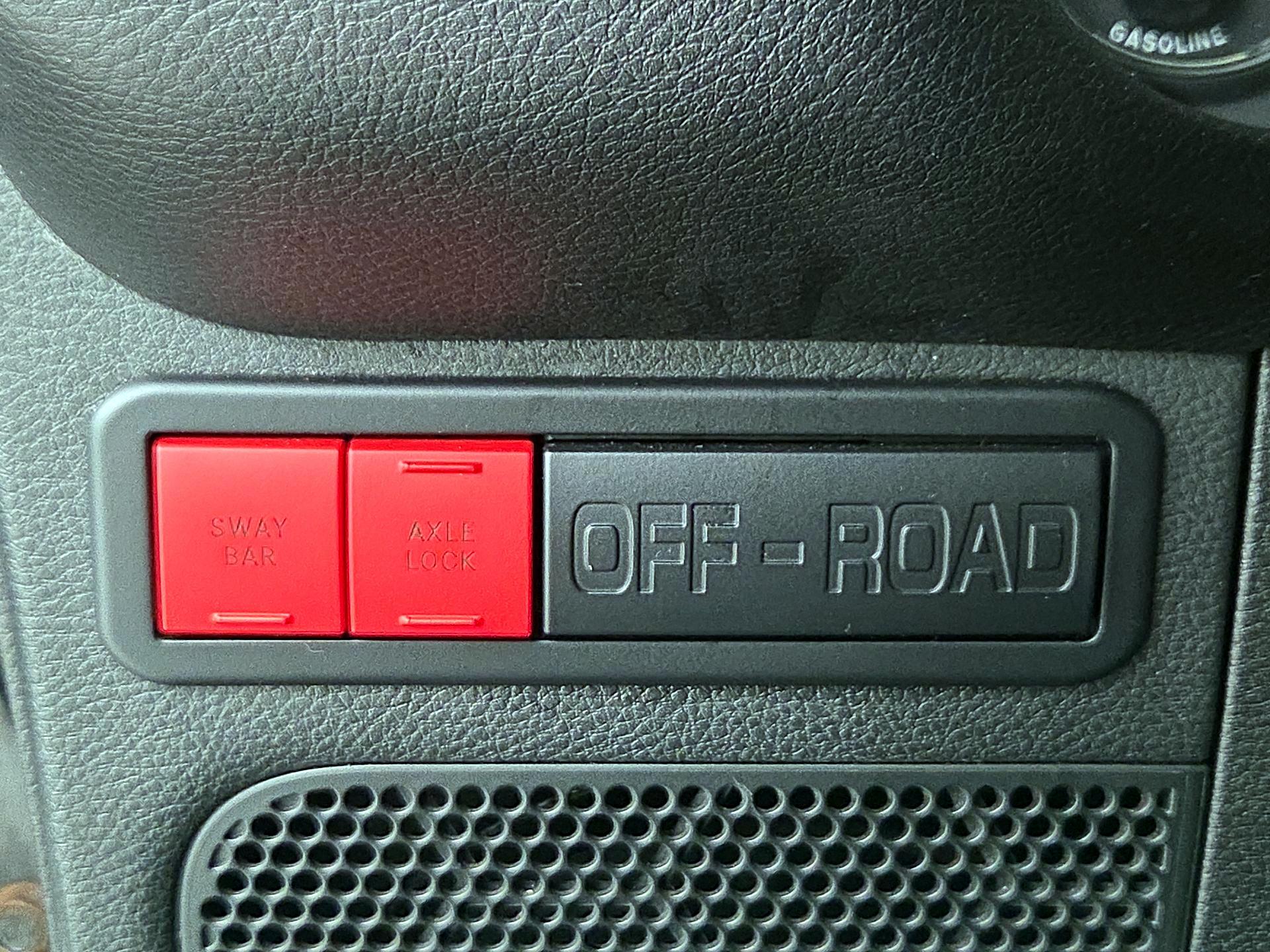 Thumbnail: 2018 Jeep Wrangler - 13