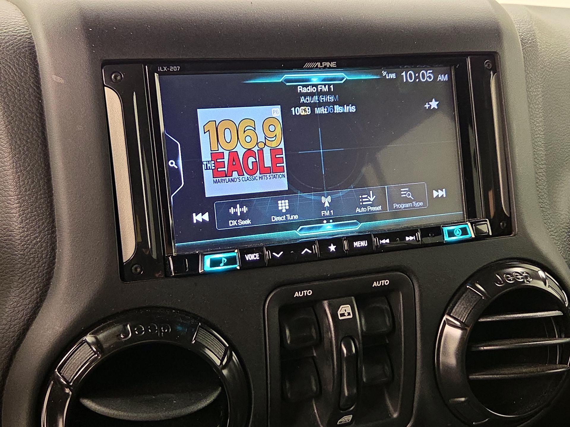 Thumbnail: 2018 Jeep Wrangler - 15