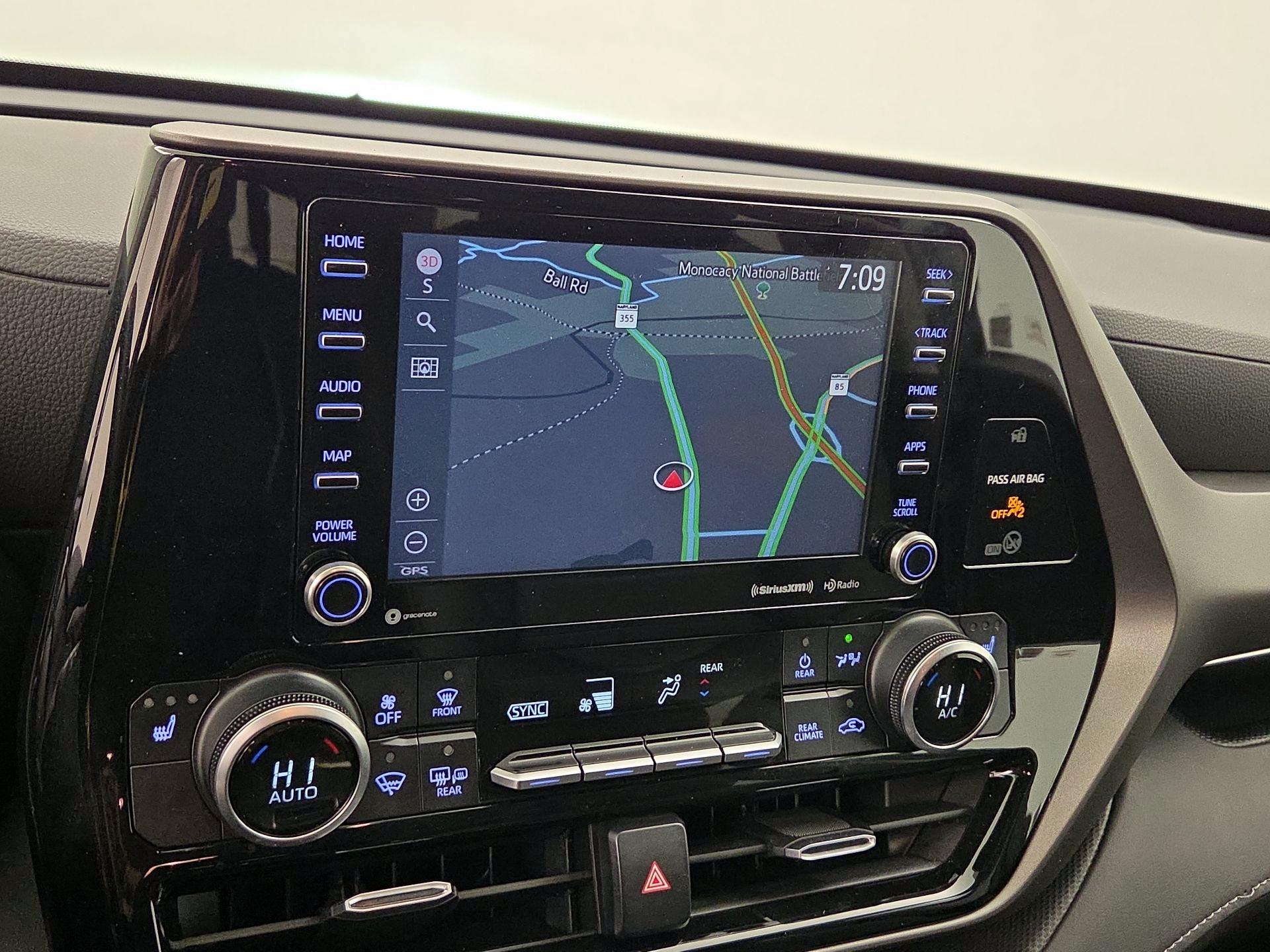 Thumbnail: 2020 Toyota Highlander - 14