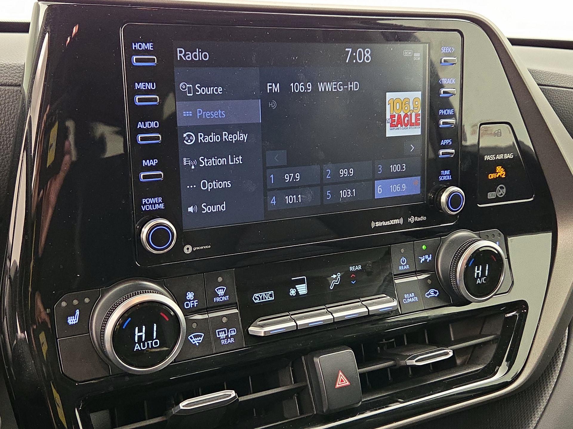 Thumbnail: 2020 Toyota Highlander - 16