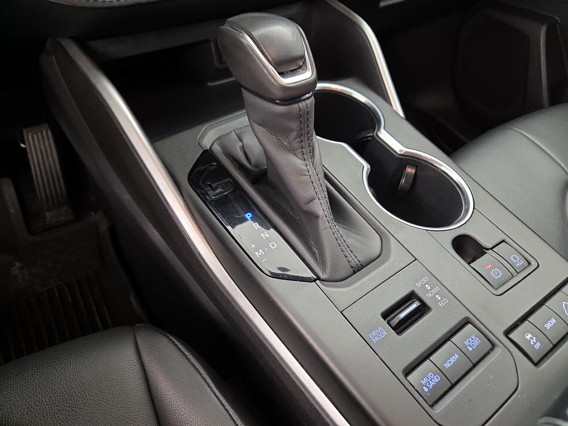 Thumbnail: 2020 Toyota Highlander - 18