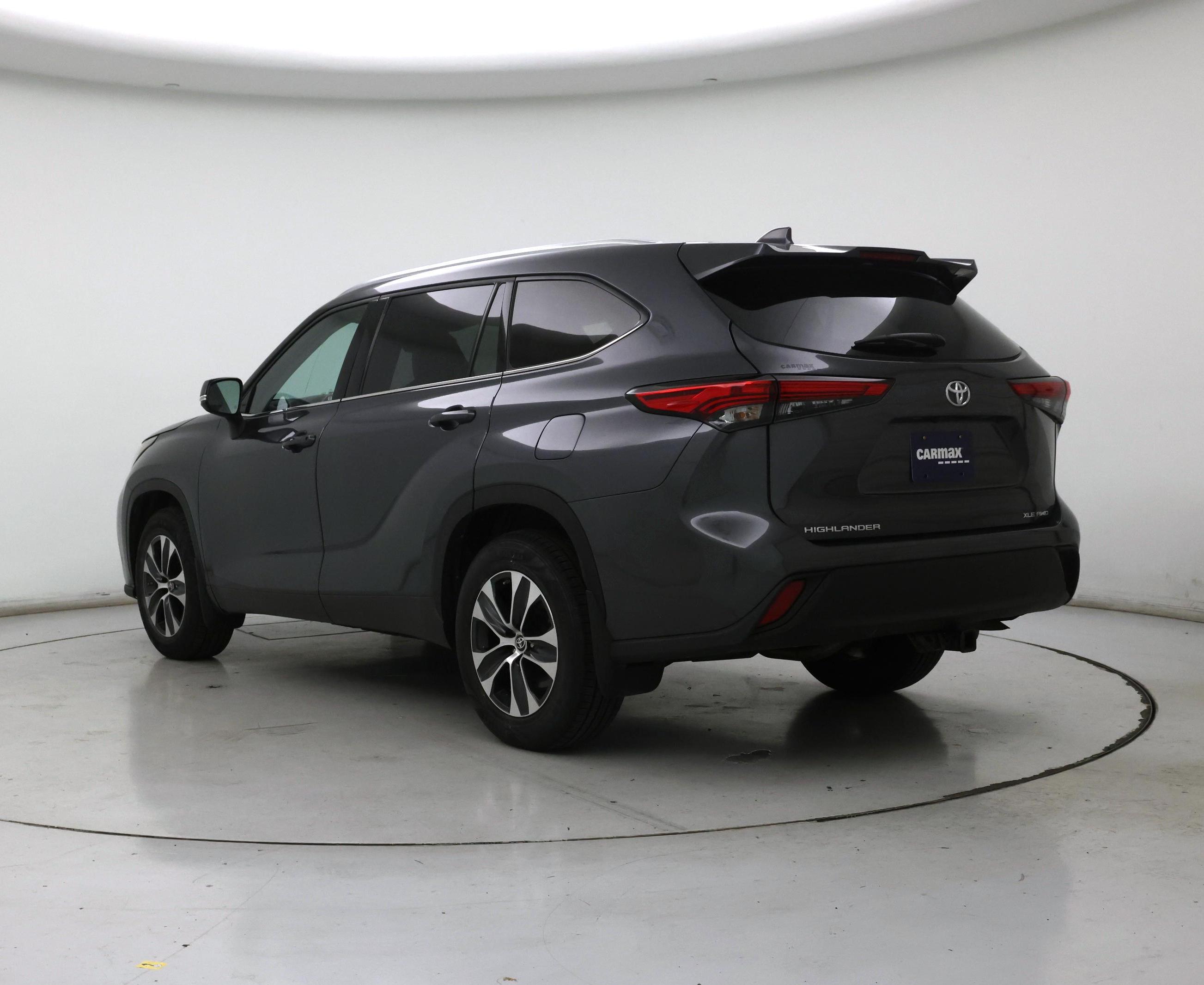 Thumbnail: 2020 Toyota Highlander - 2