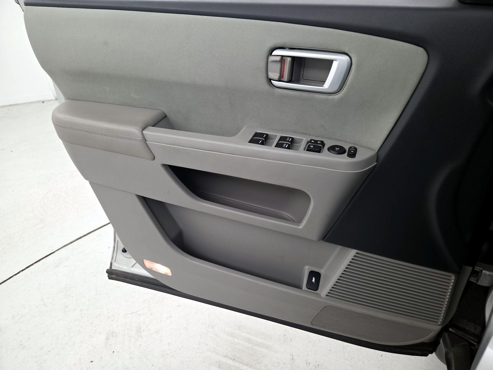 Thumbnail: 2014 Honda Pilot - 12