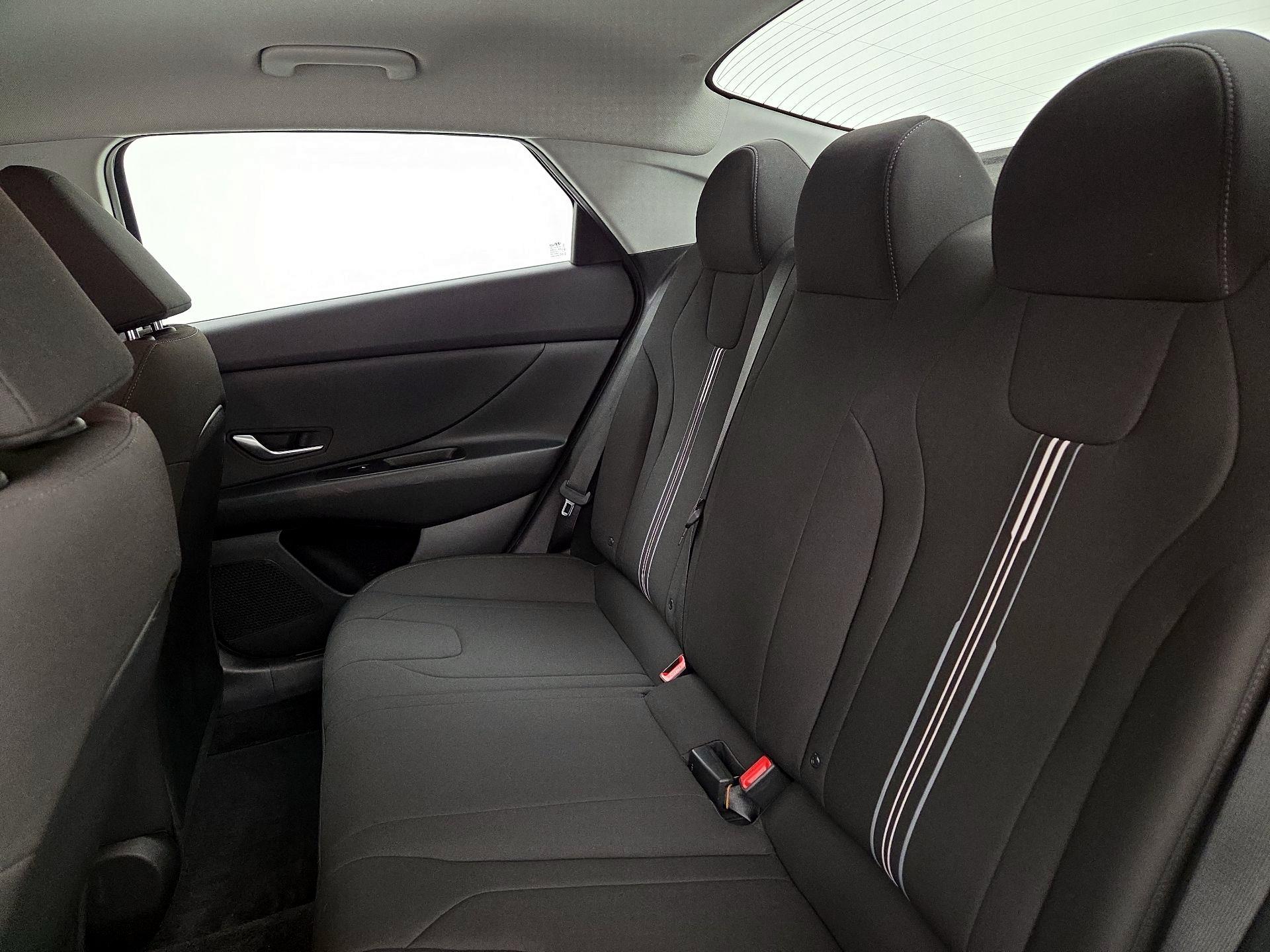 Thumbnail: 2023 Hyundai Elantra - 19