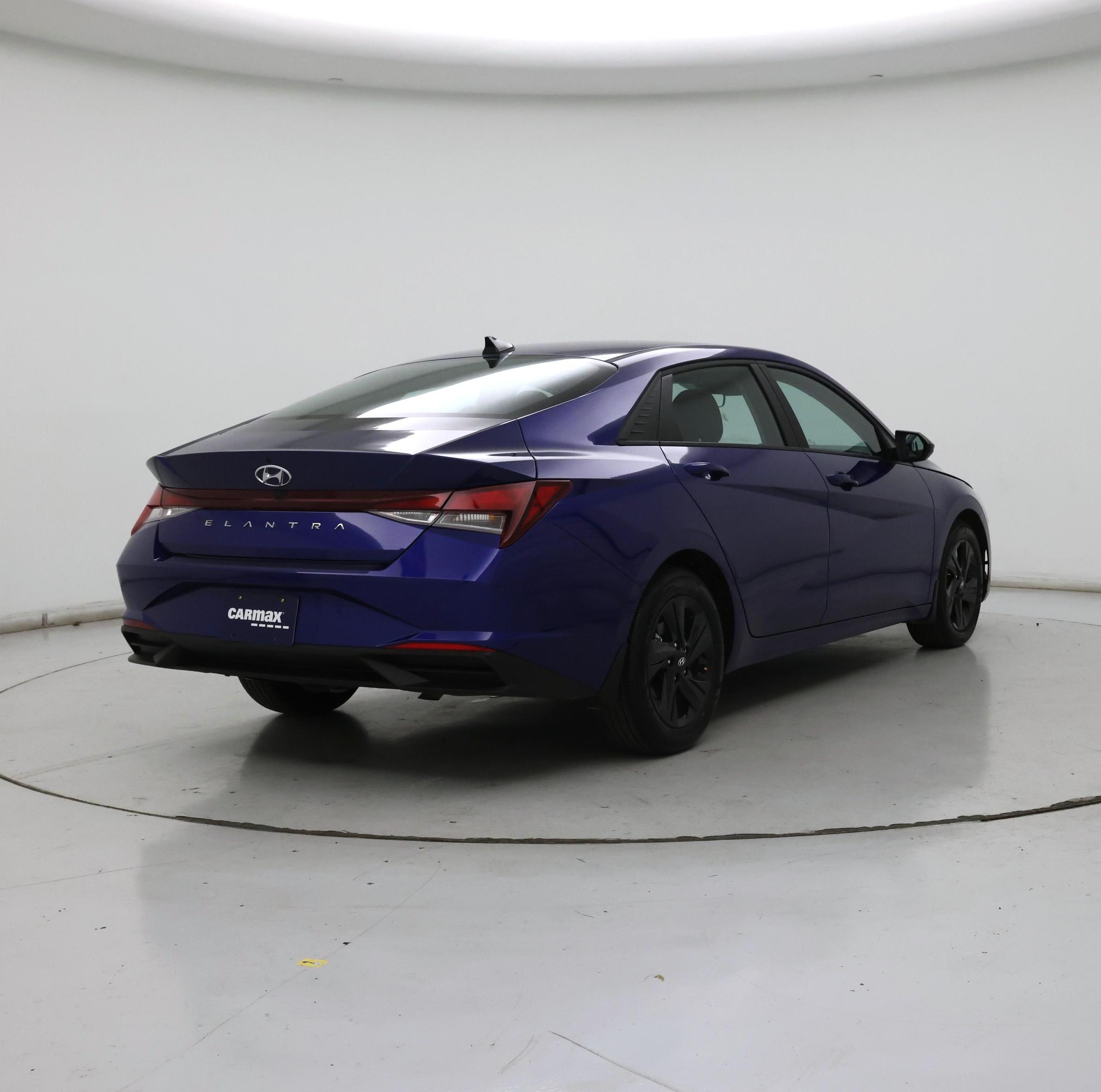 Thumbnail: 2023 Hyundai Elantra - 8