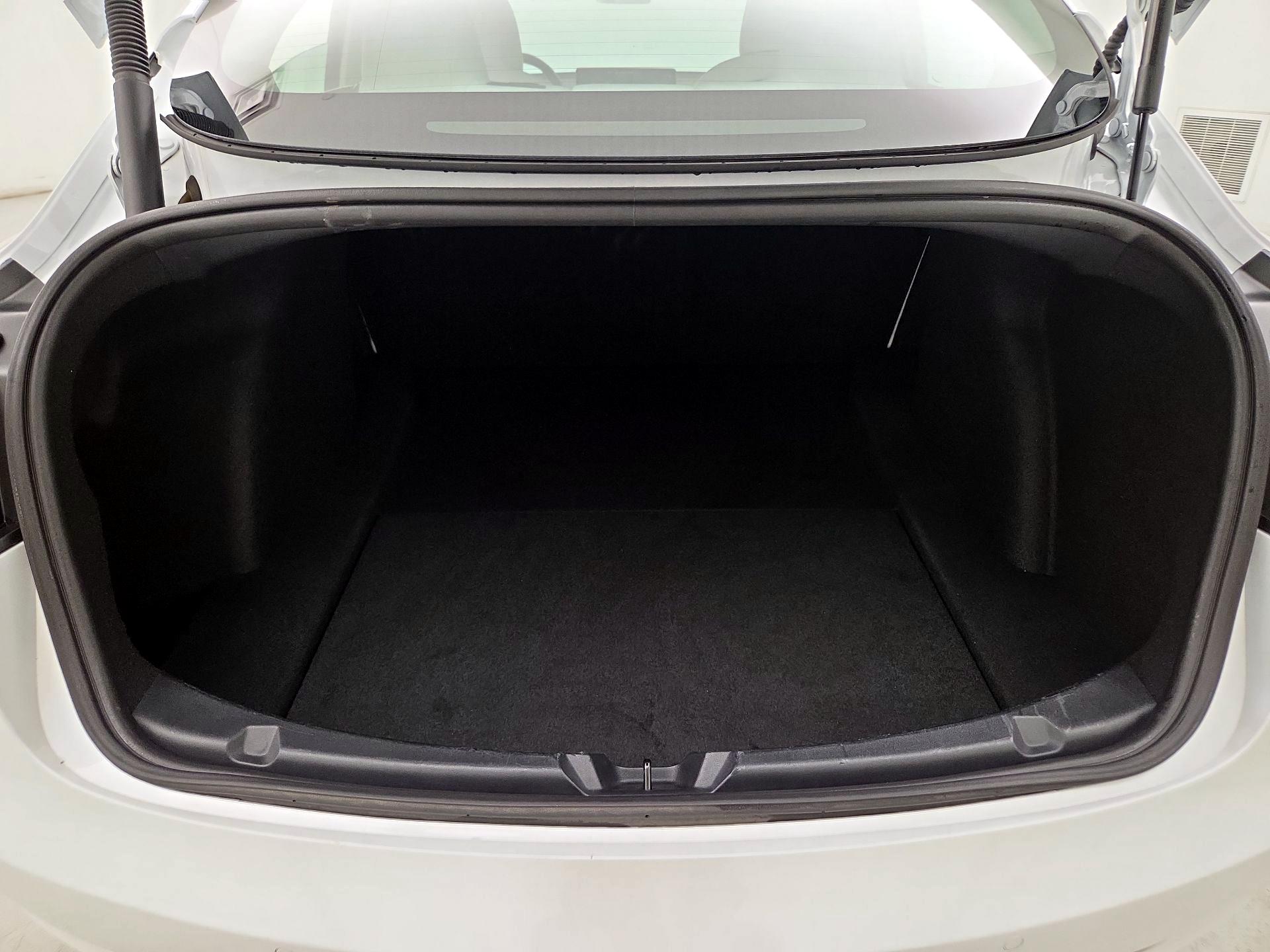 Thumbnail: 2021 Tesla Model 3 - 20