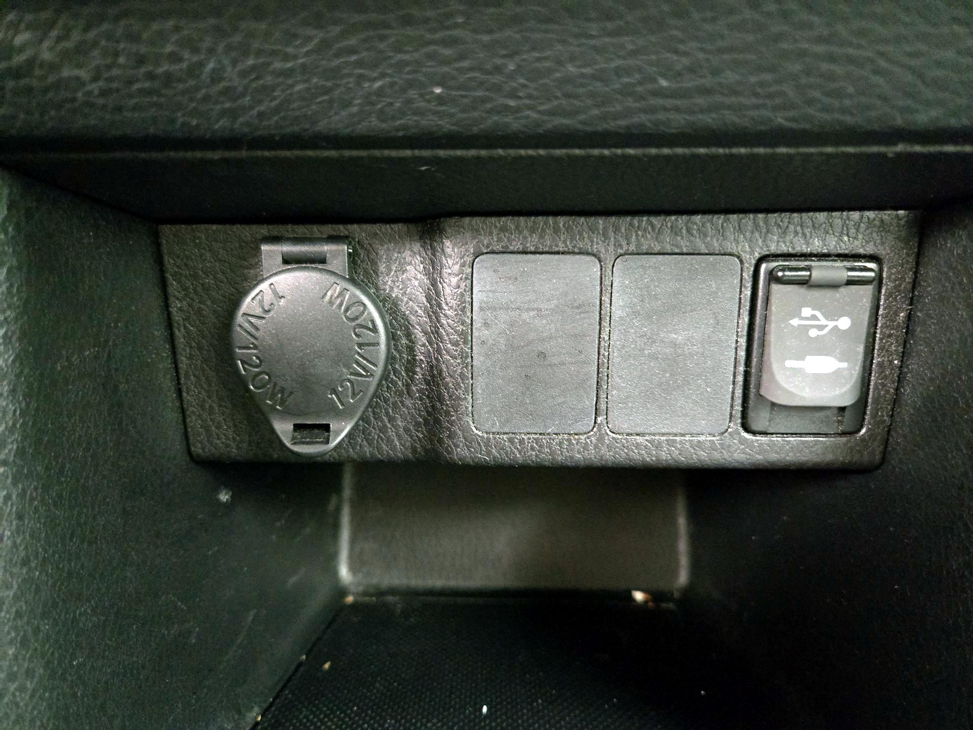 Thumbnail: 2016 Toyota Corolla - 18