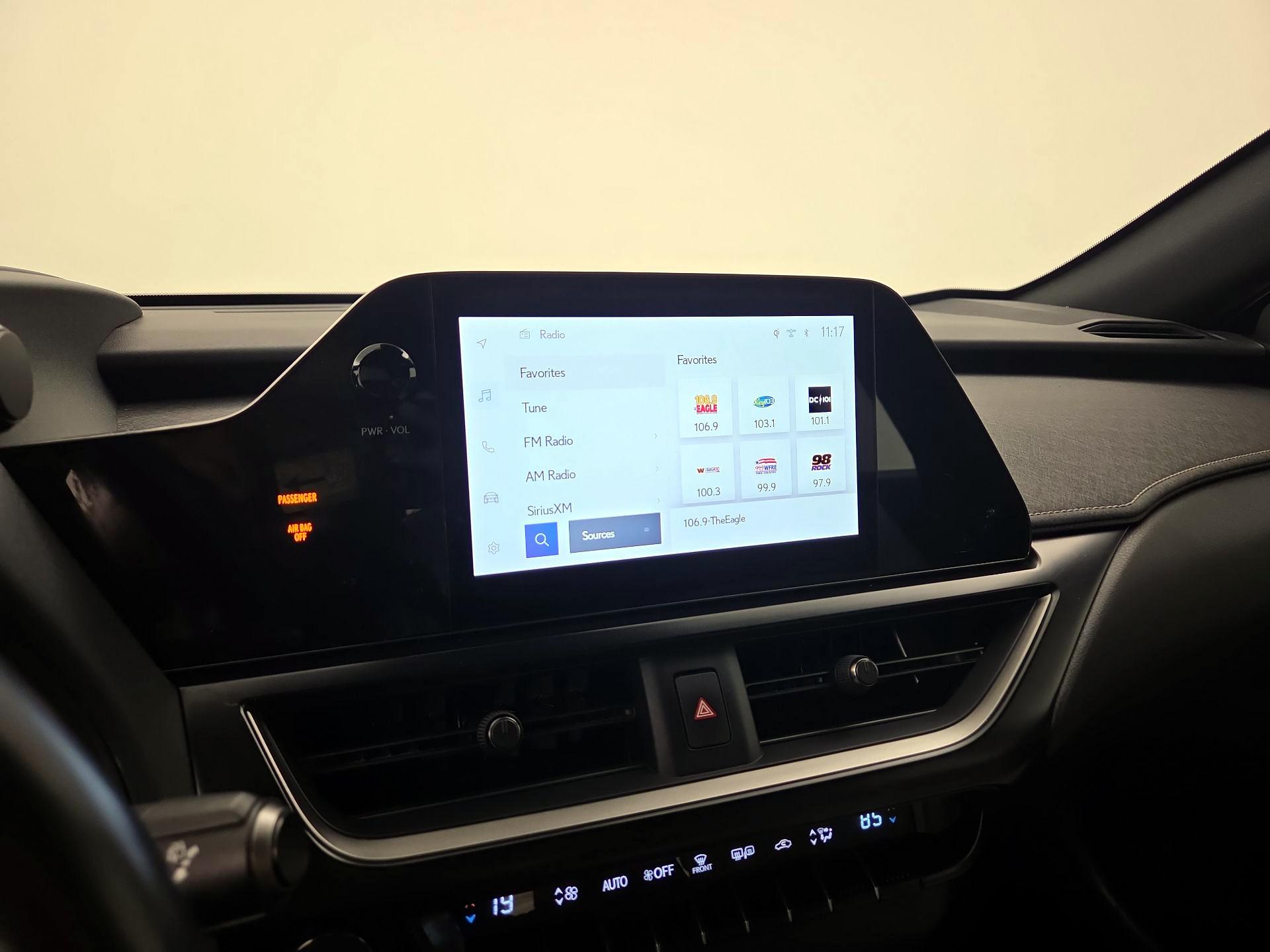 Thumbnail: 2025 Lexus UX - 16