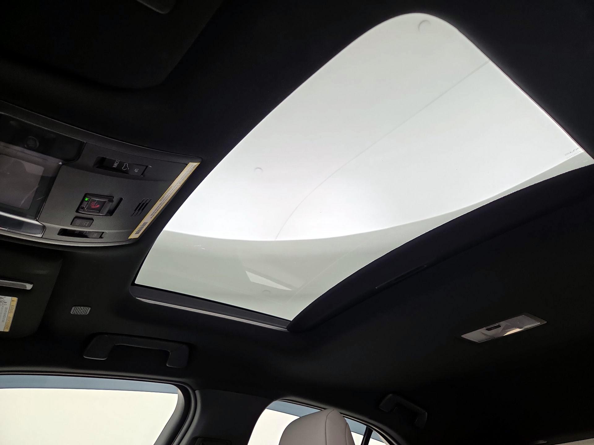 Thumbnail: 2025 Lexus UX - 20