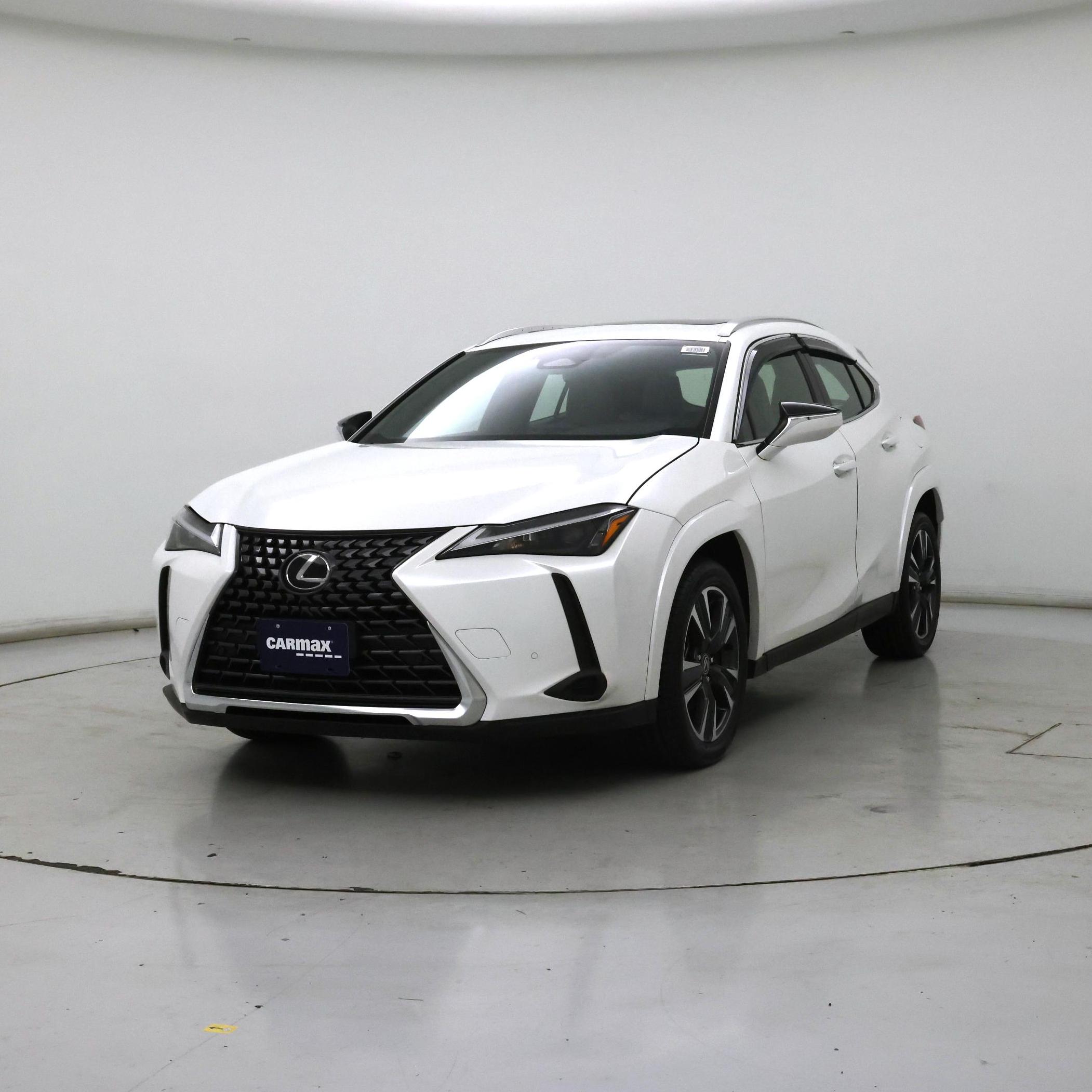 Thumbnail: 2025 Lexus UX - 4