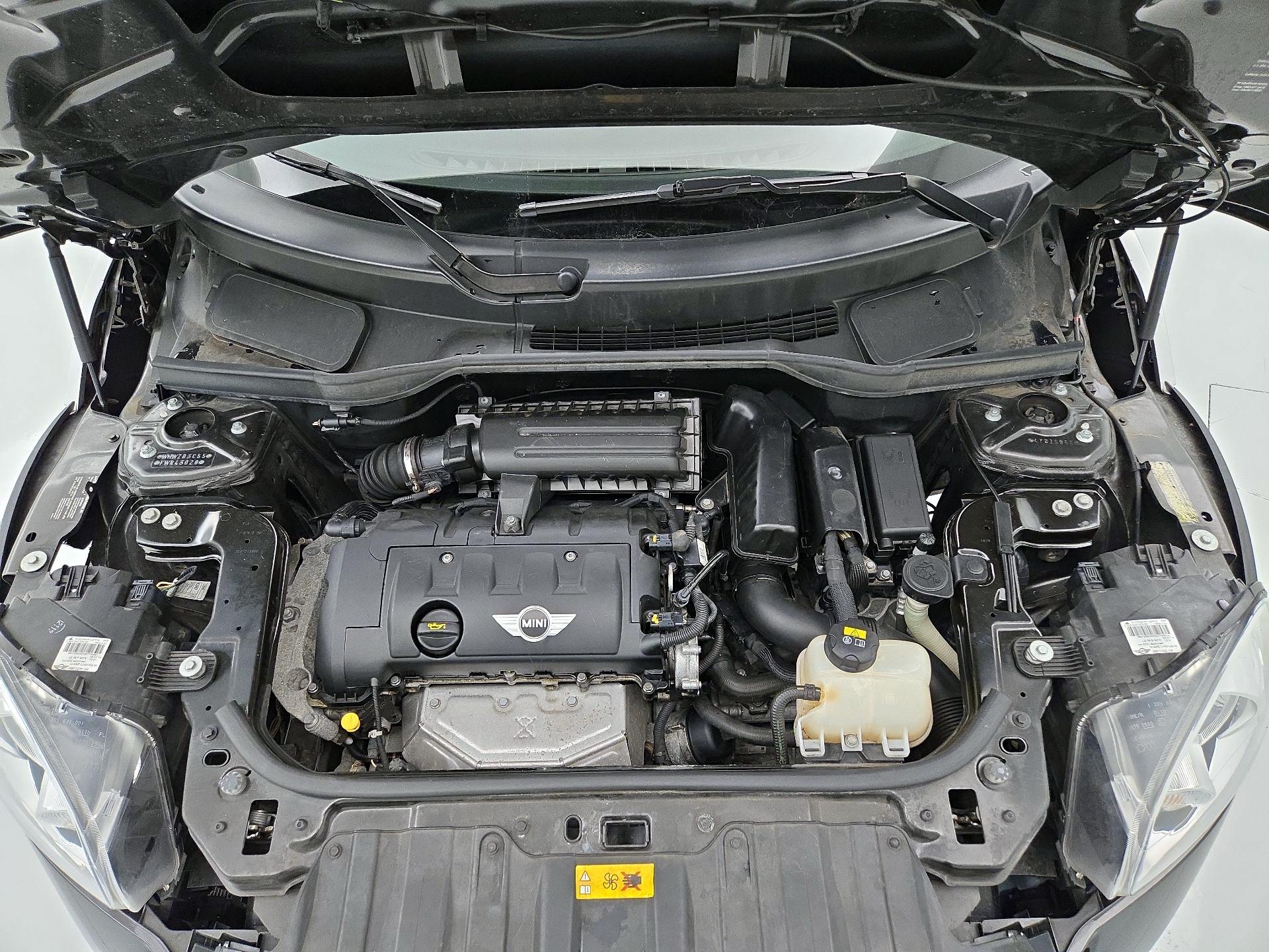 Thumbnail: 2015 MINI Cooper Countryman - 20