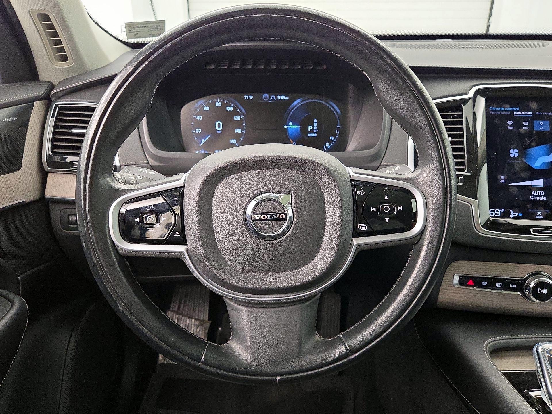 Thumbnail: 2021 Volvo XC90 - 10