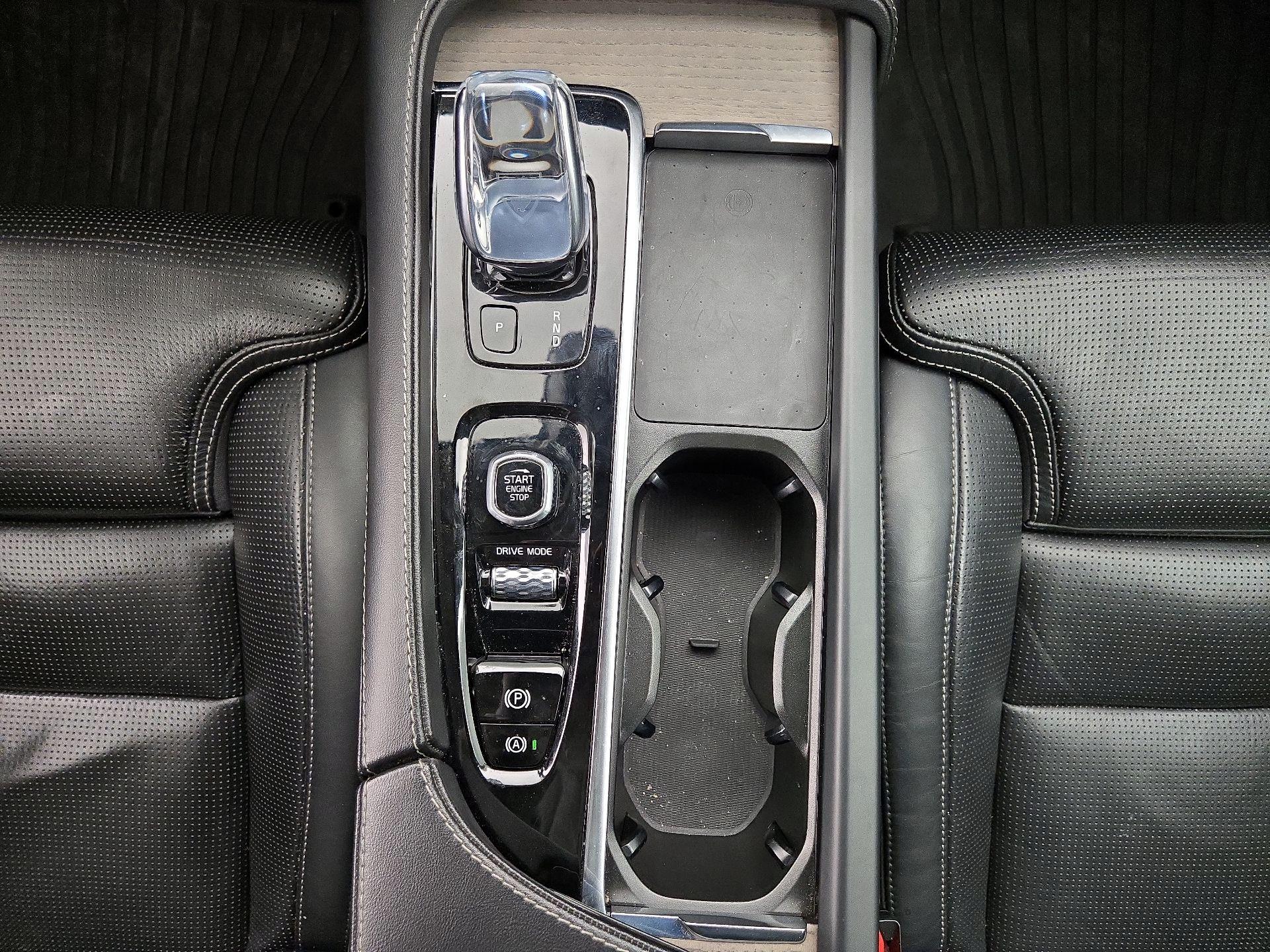 Thumbnail: 2021 Volvo XC90 - 18