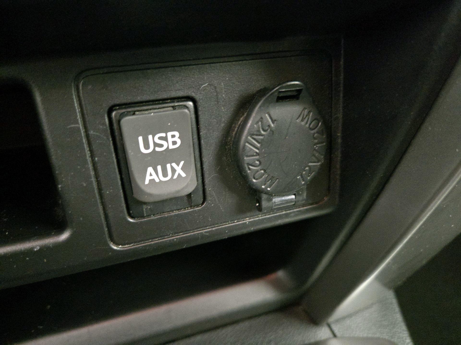 Thumbnail: 2017 Toyota 4Runner - 18