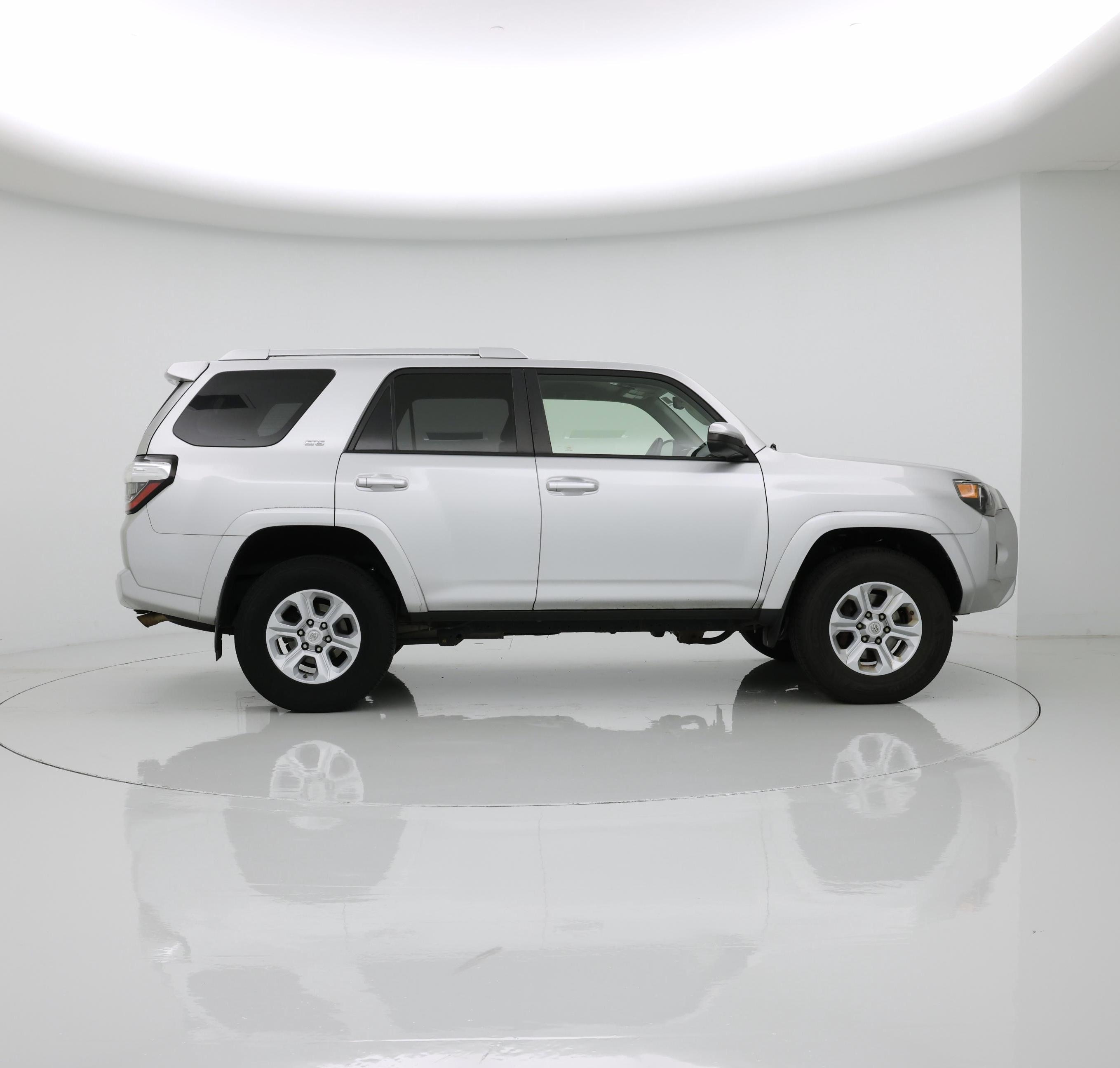 Thumbnail: 2017 Toyota 4Runner - 7