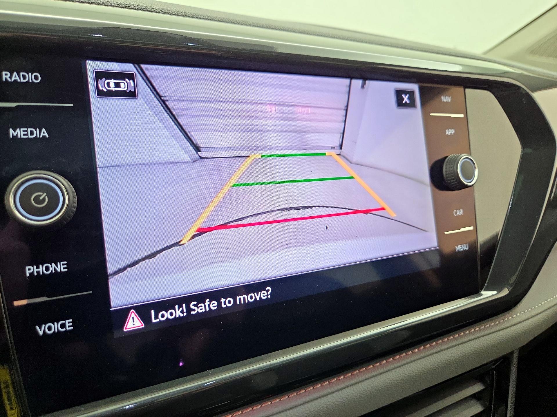 Thumbnail: 2022 Volkswagen Taos - 15