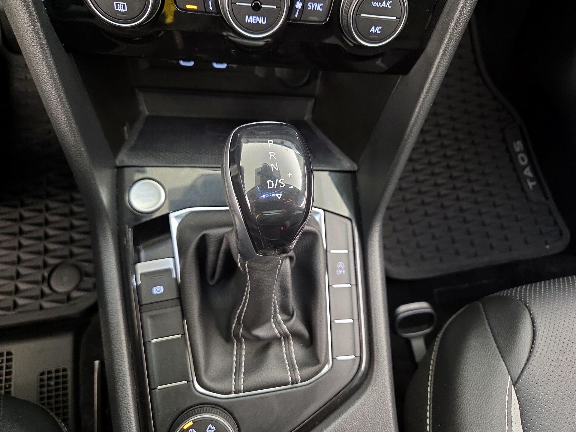 Thumbnail: 2022 Volkswagen Taos - 18