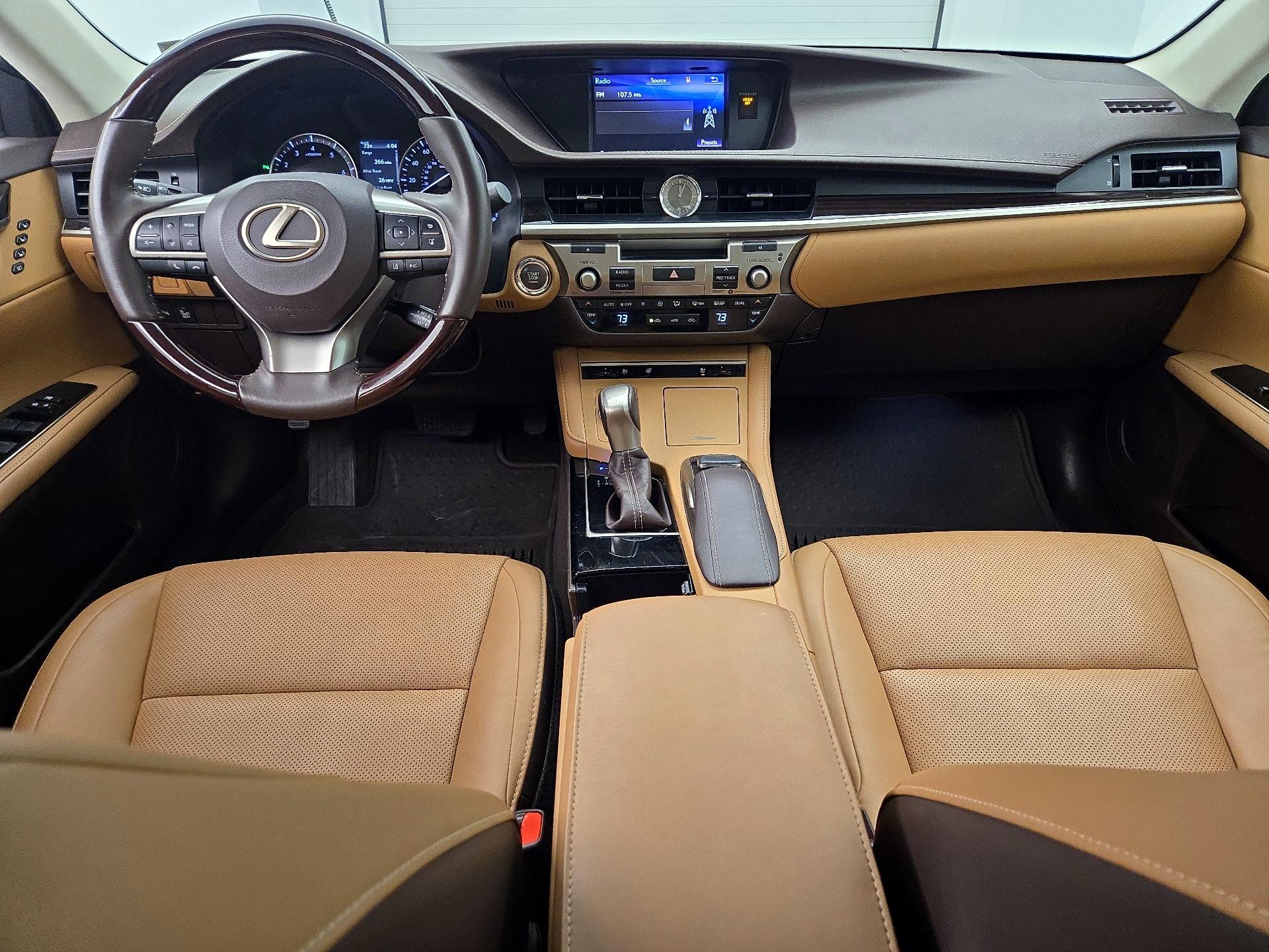 Thumbnail: 2018 Lexus ES - 9