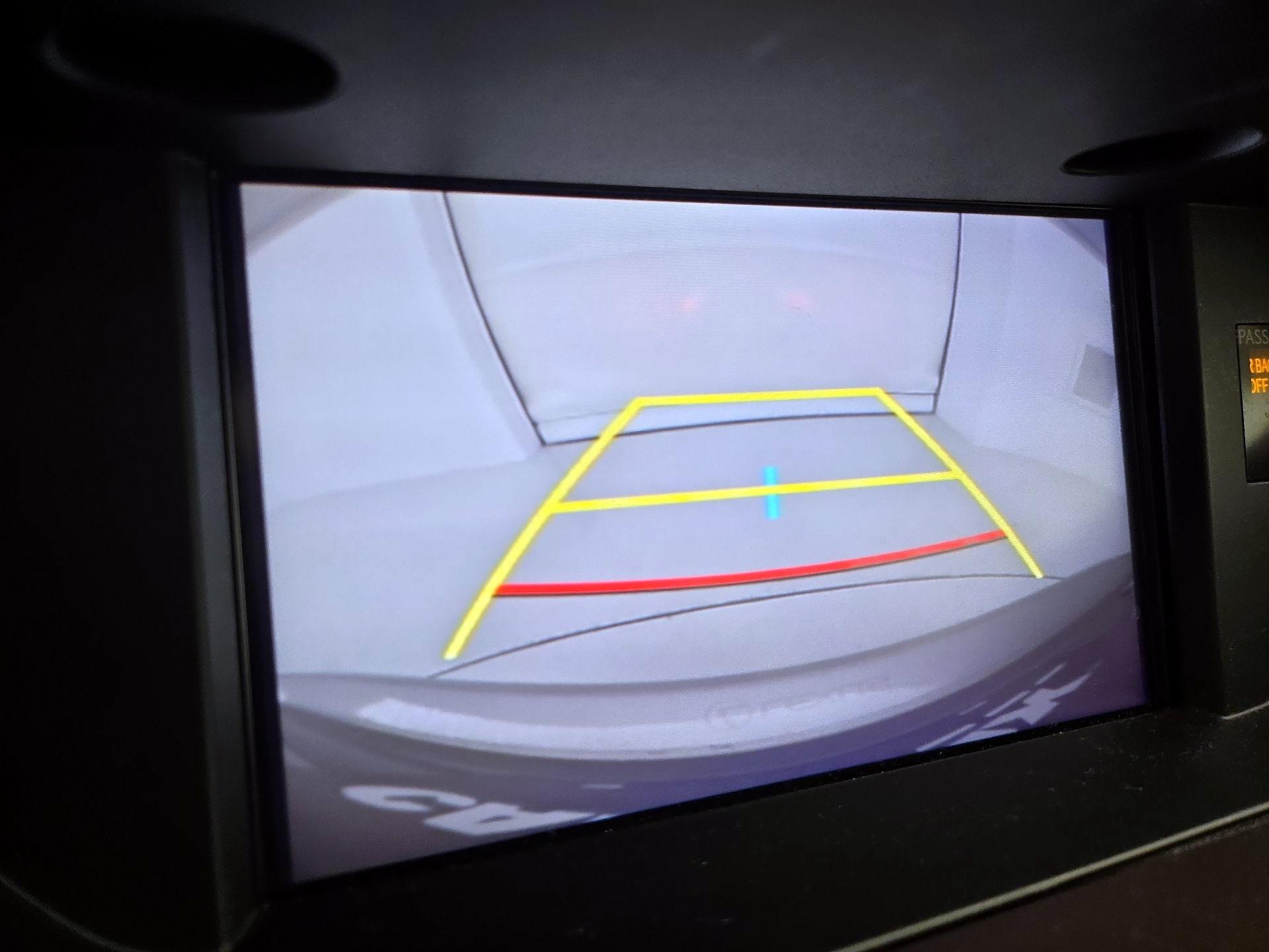 Thumbnail: 2018 Lexus ES - 15