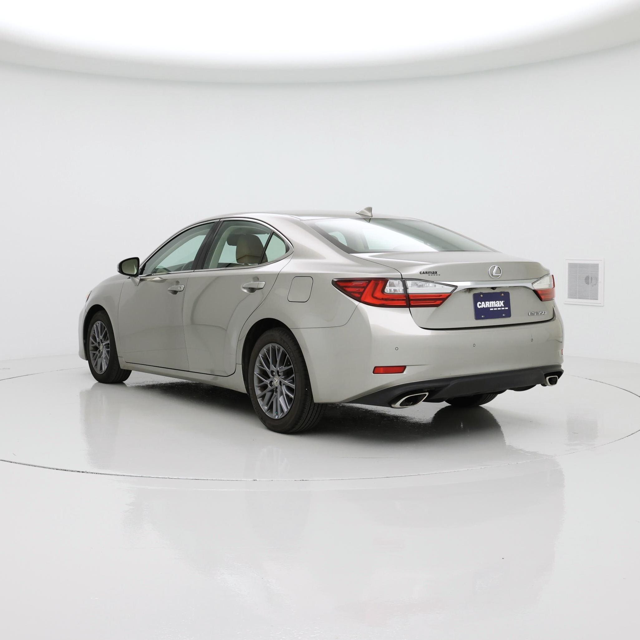 Thumbnail: 2018 Lexus ES - 2