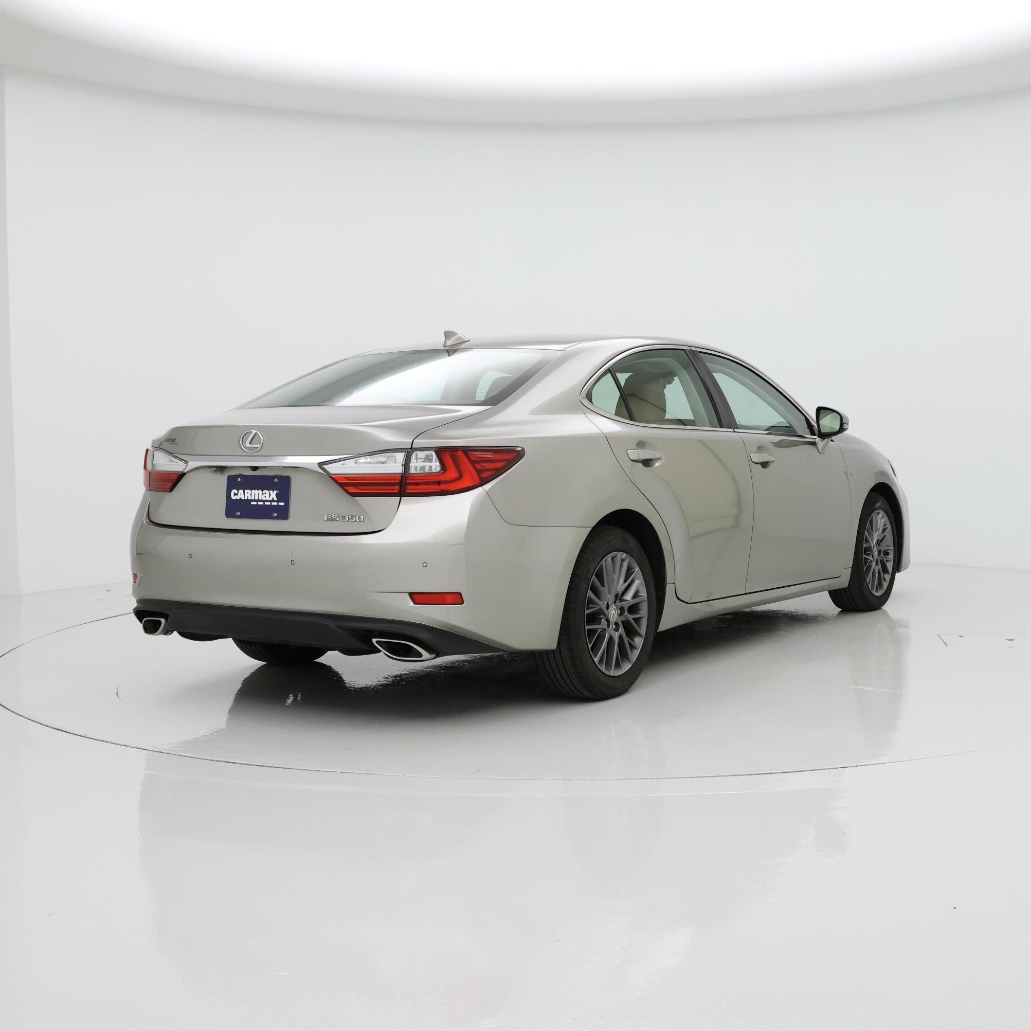 Thumbnail: 2018 Lexus ES - 8