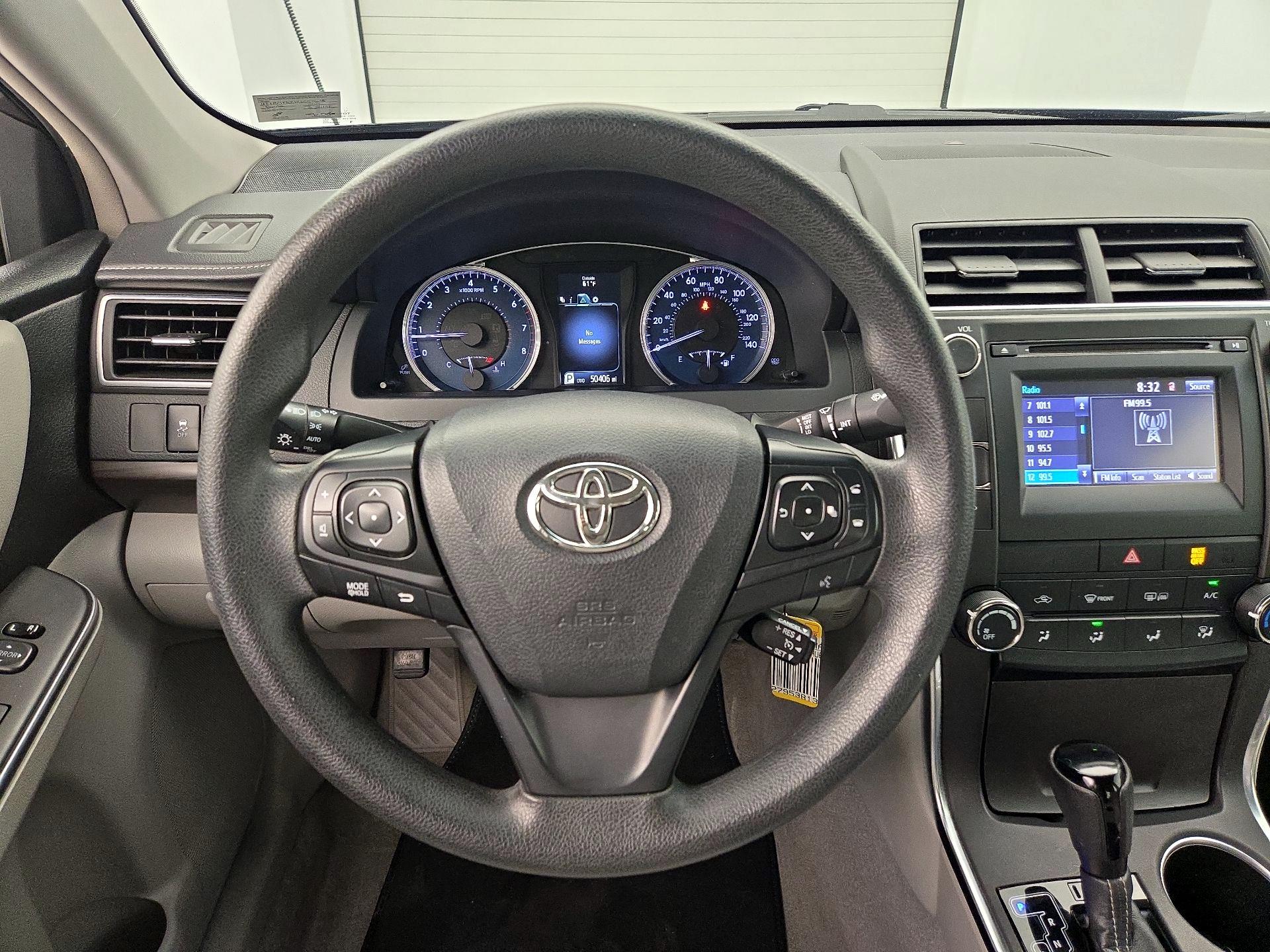 Thumbnail: 2017 Toyota Camry - 10