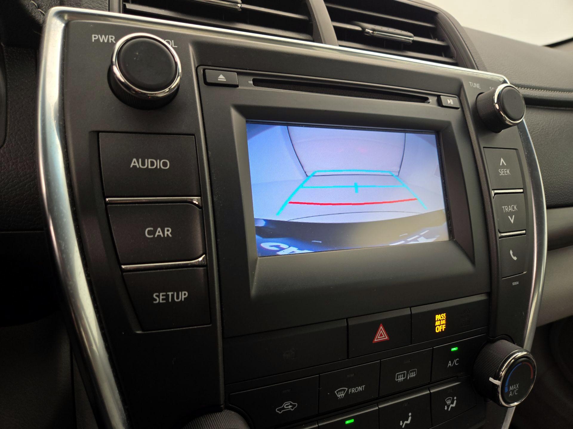 Thumbnail: 2017 Toyota Camry - 14