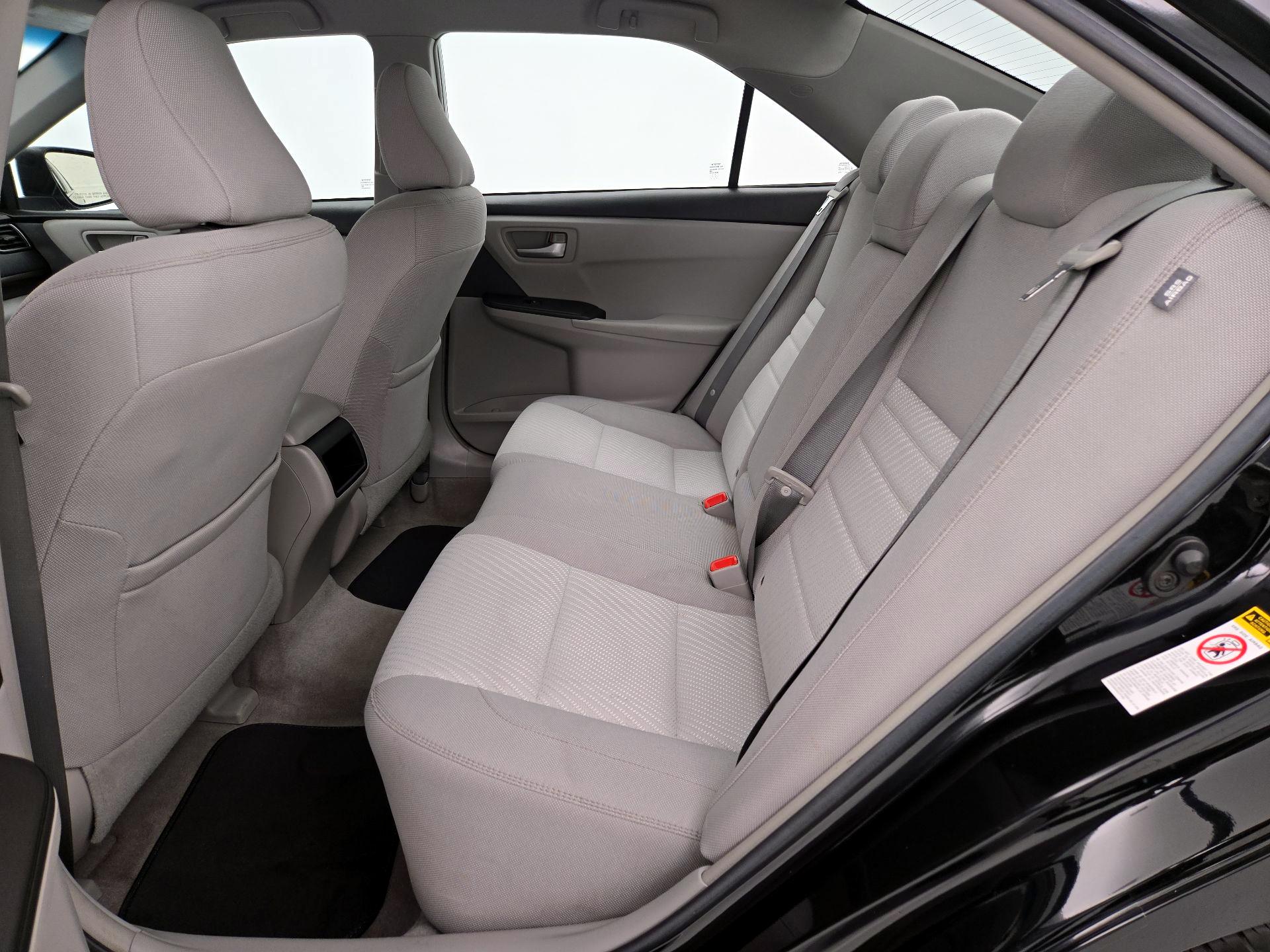 Thumbnail: 2017 Toyota Camry - 19