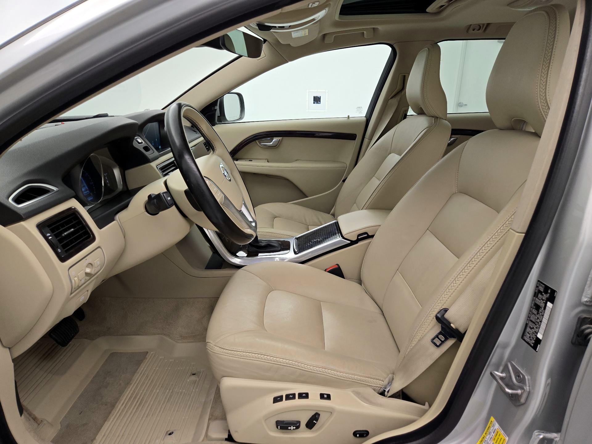 Thumbnail: 2016 Volvo XC70 - 11