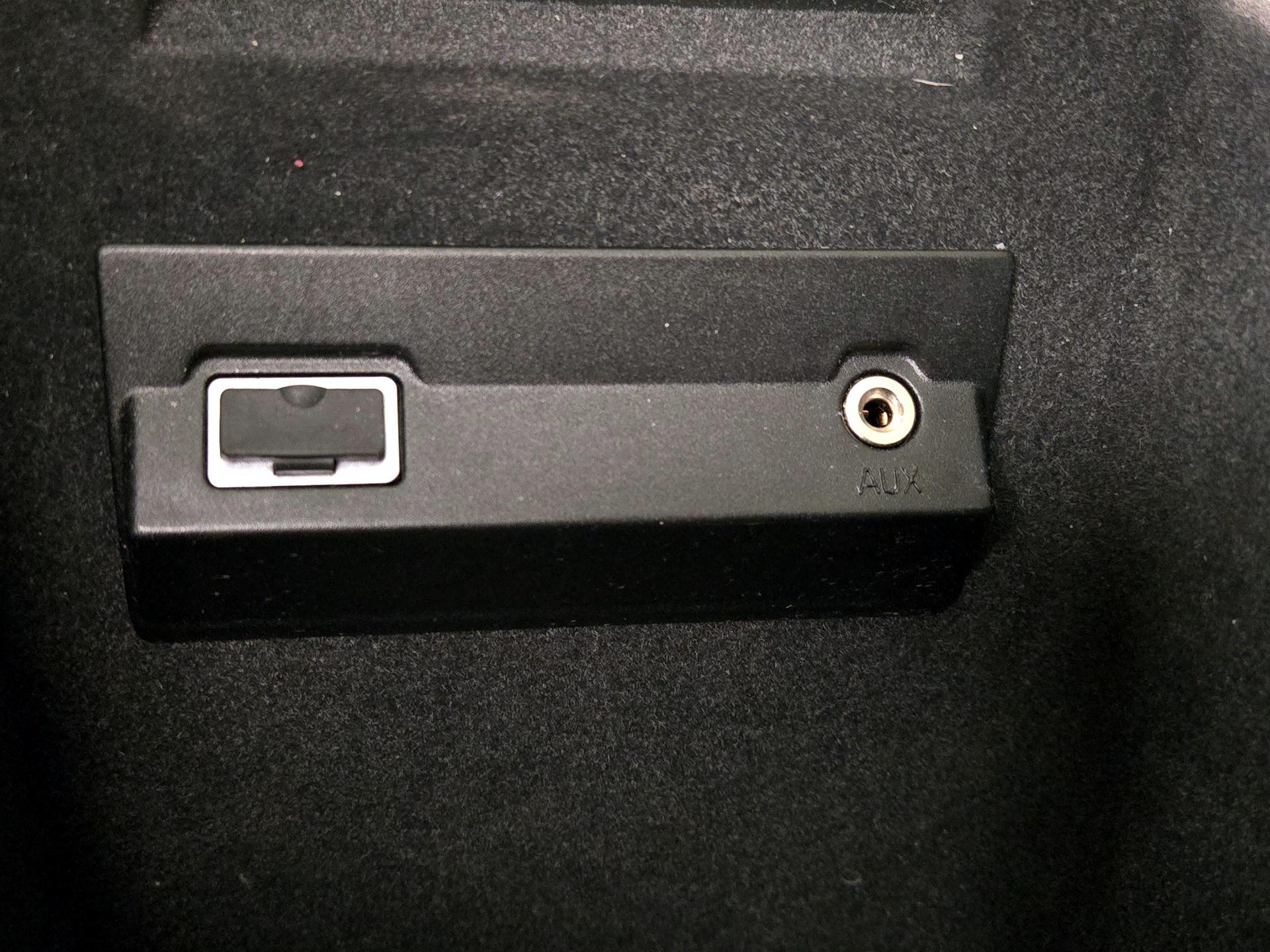 Thumbnail: 2016 Volvo XC70 - 19