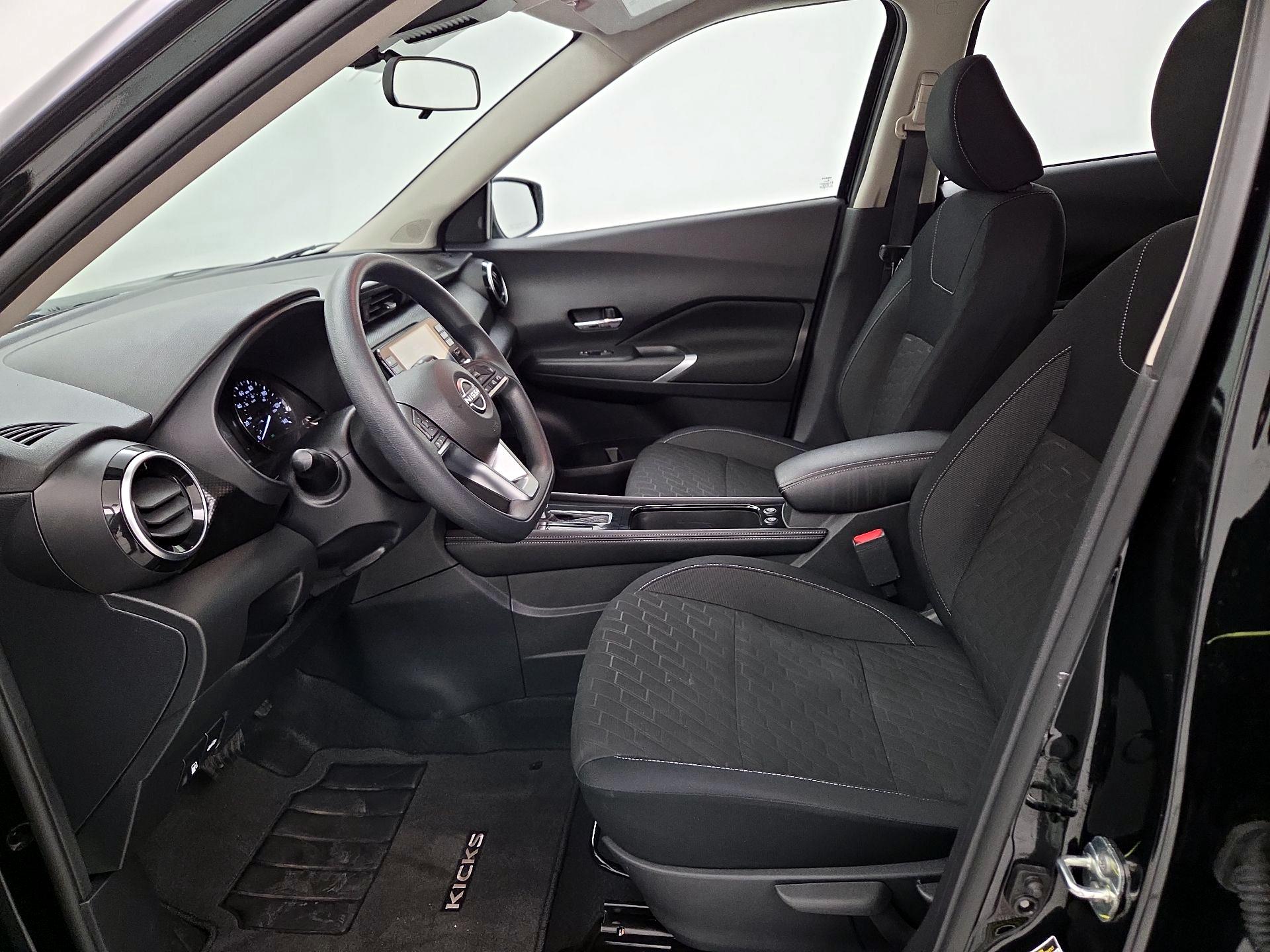 Thumbnail: 2023 Nissan Kicks - 11