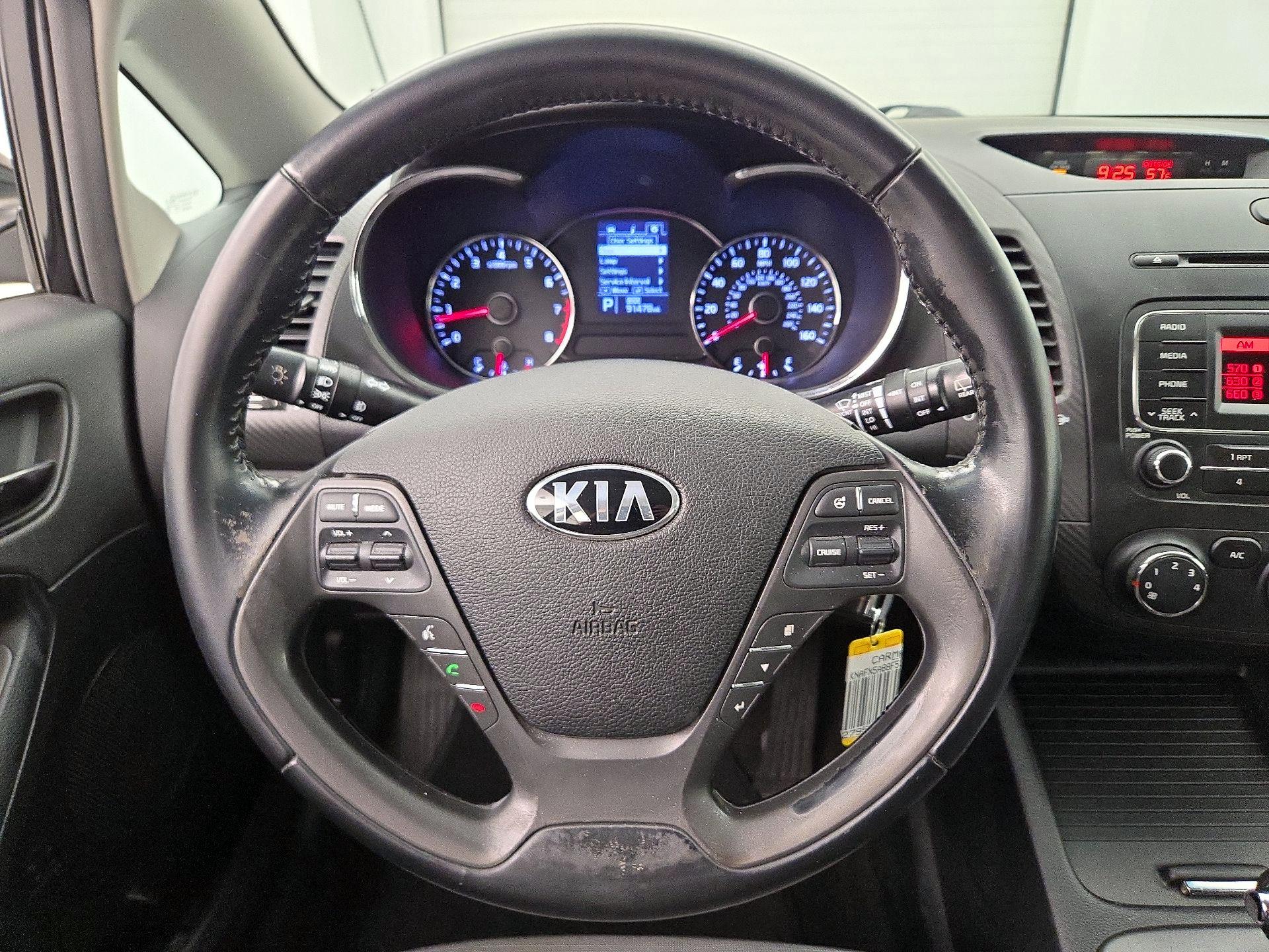 Thumbnail: 2015 Kia Forte - 10