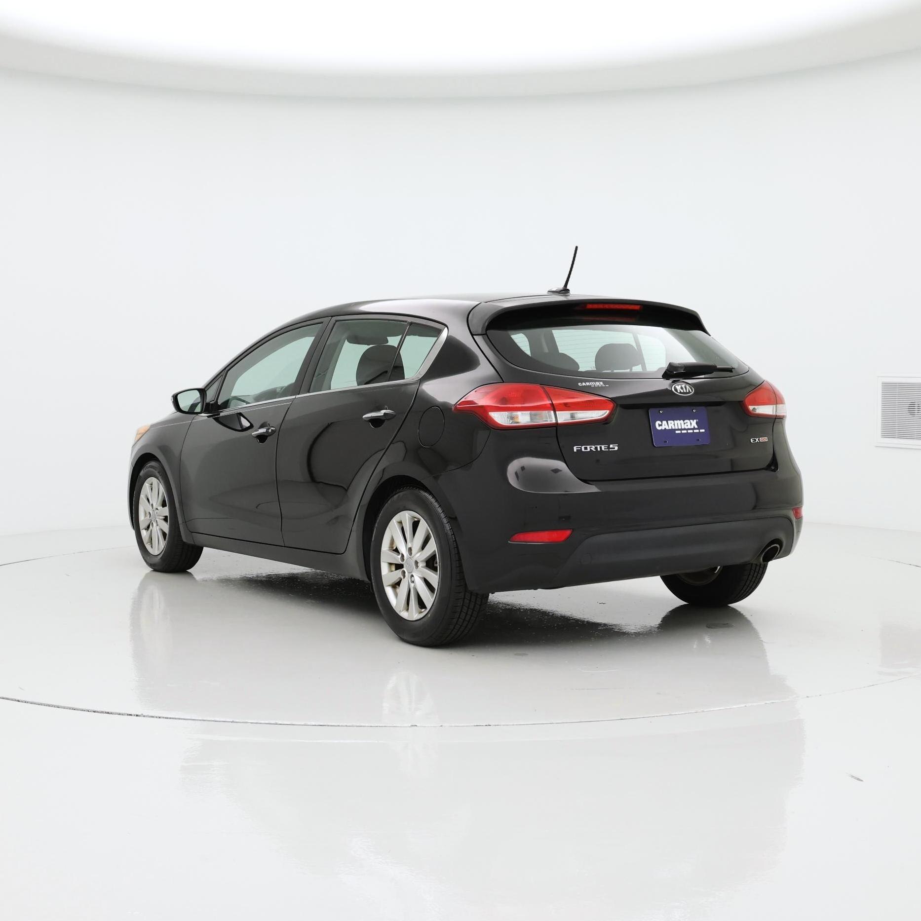 Thumbnail: 2015 Kia Forte - 2