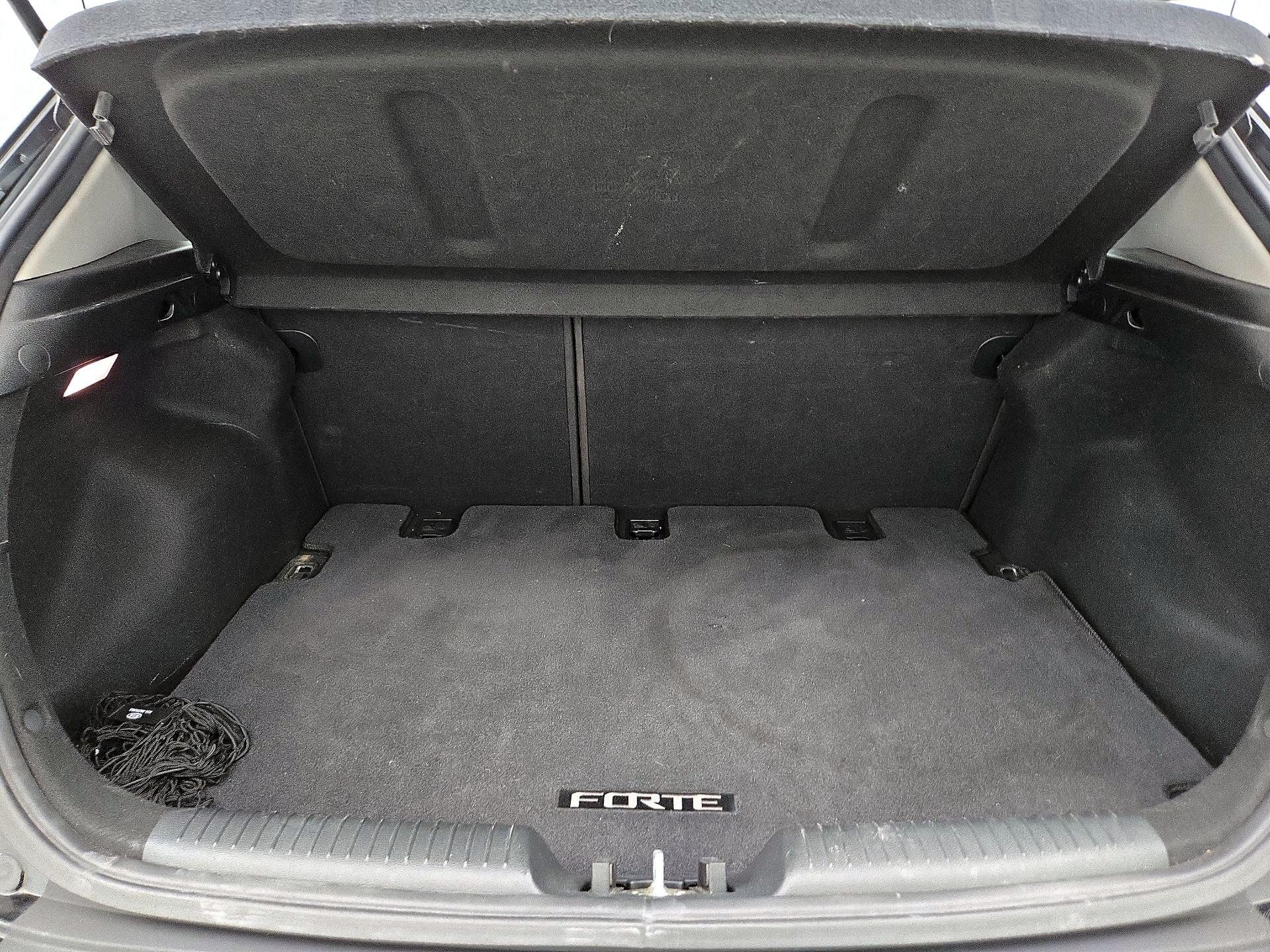 Thumbnail: 2015 Kia Forte - 19