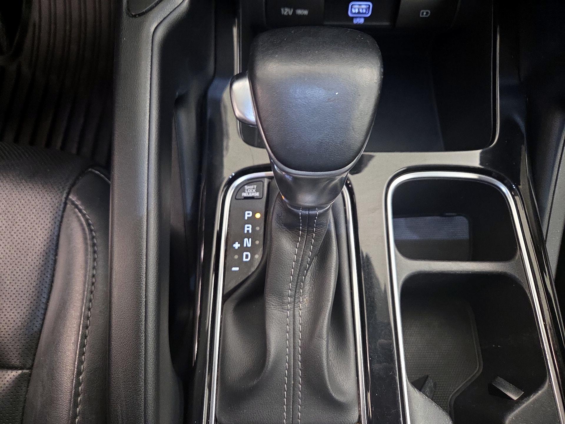 Thumbnail: 2021 Kia Telluride - 17