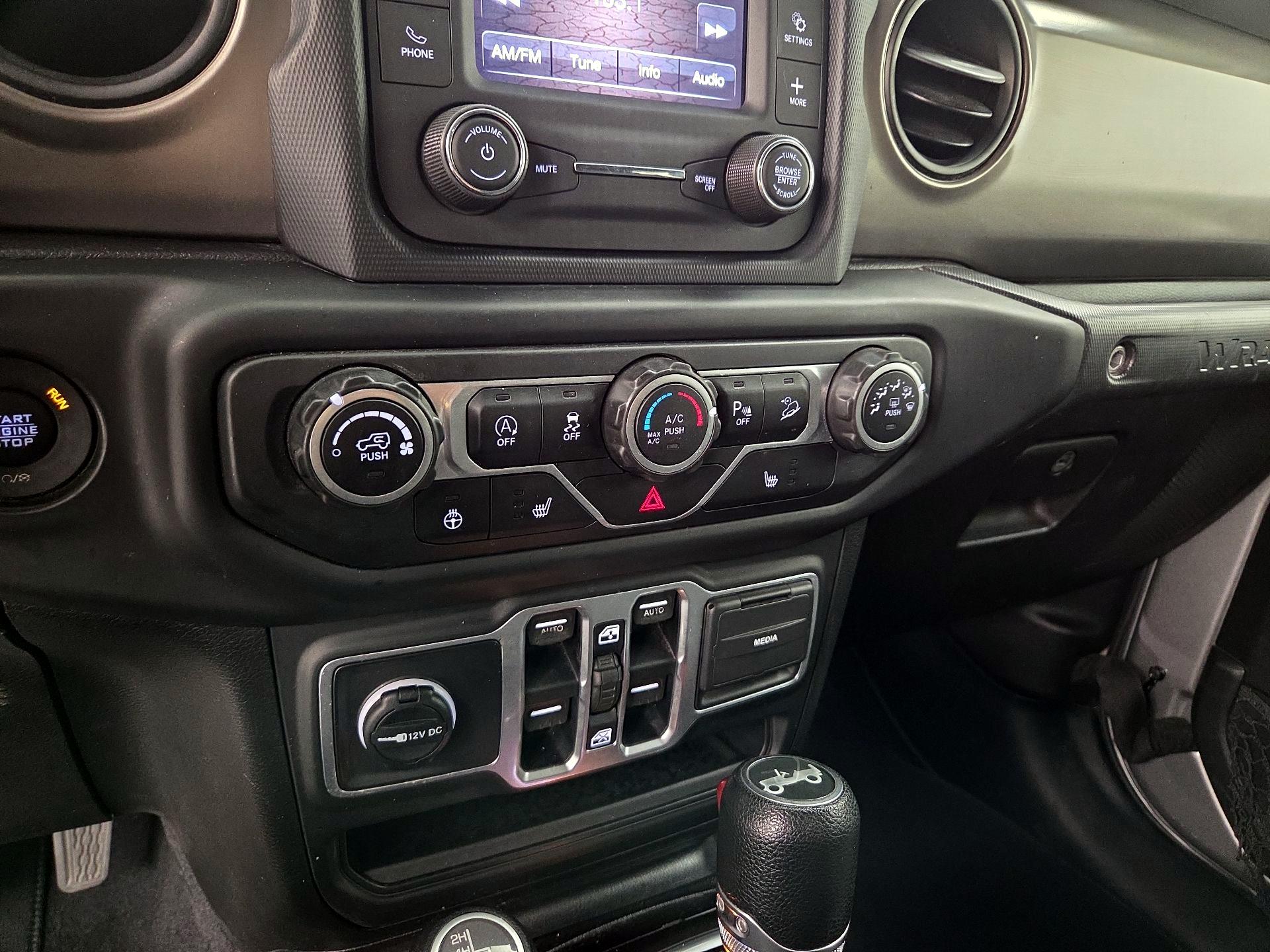 Thumbnail: 2018 Jeep Wrangler - 16