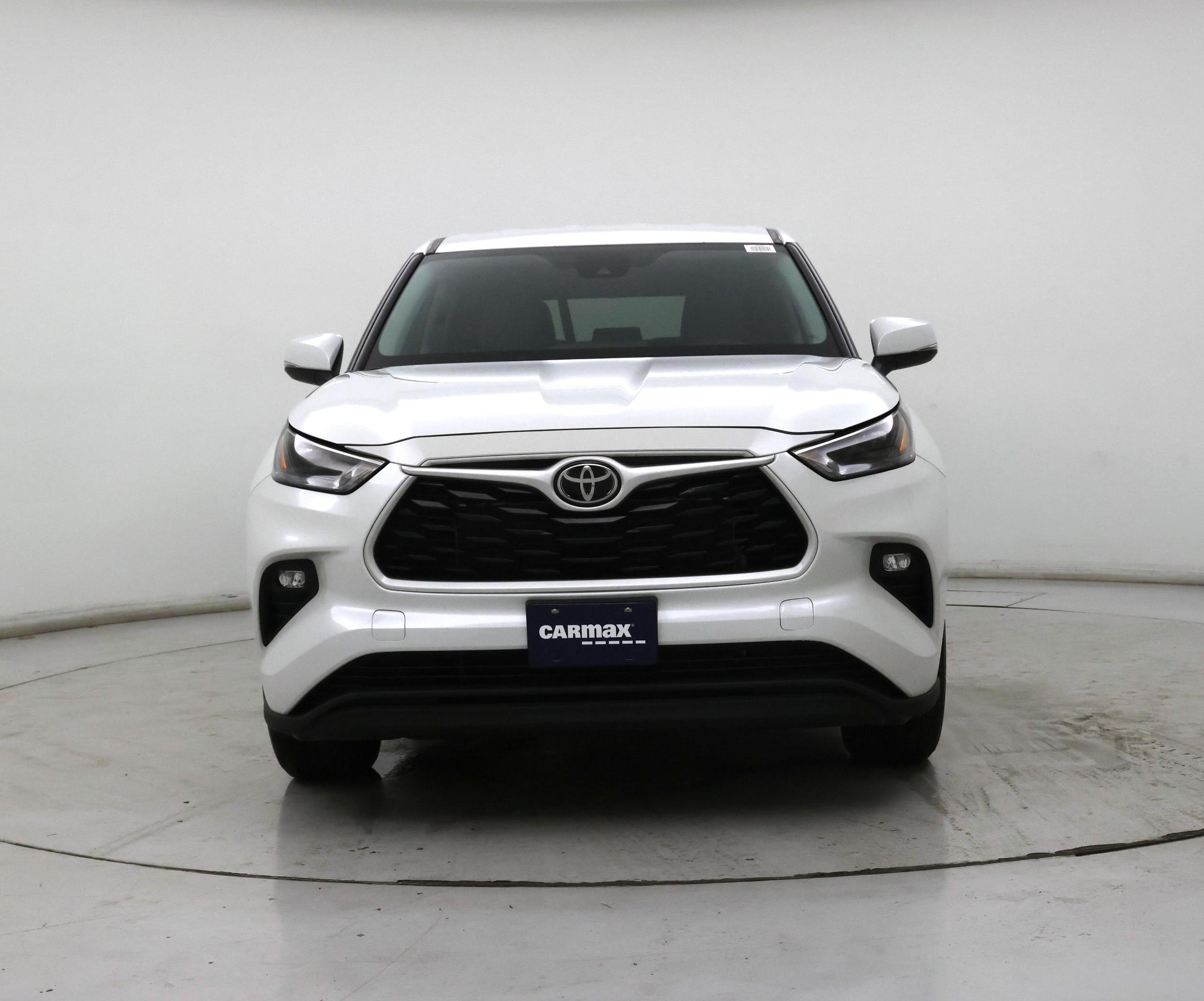 Thumbnail: 2023 Toyota Highlander - 5