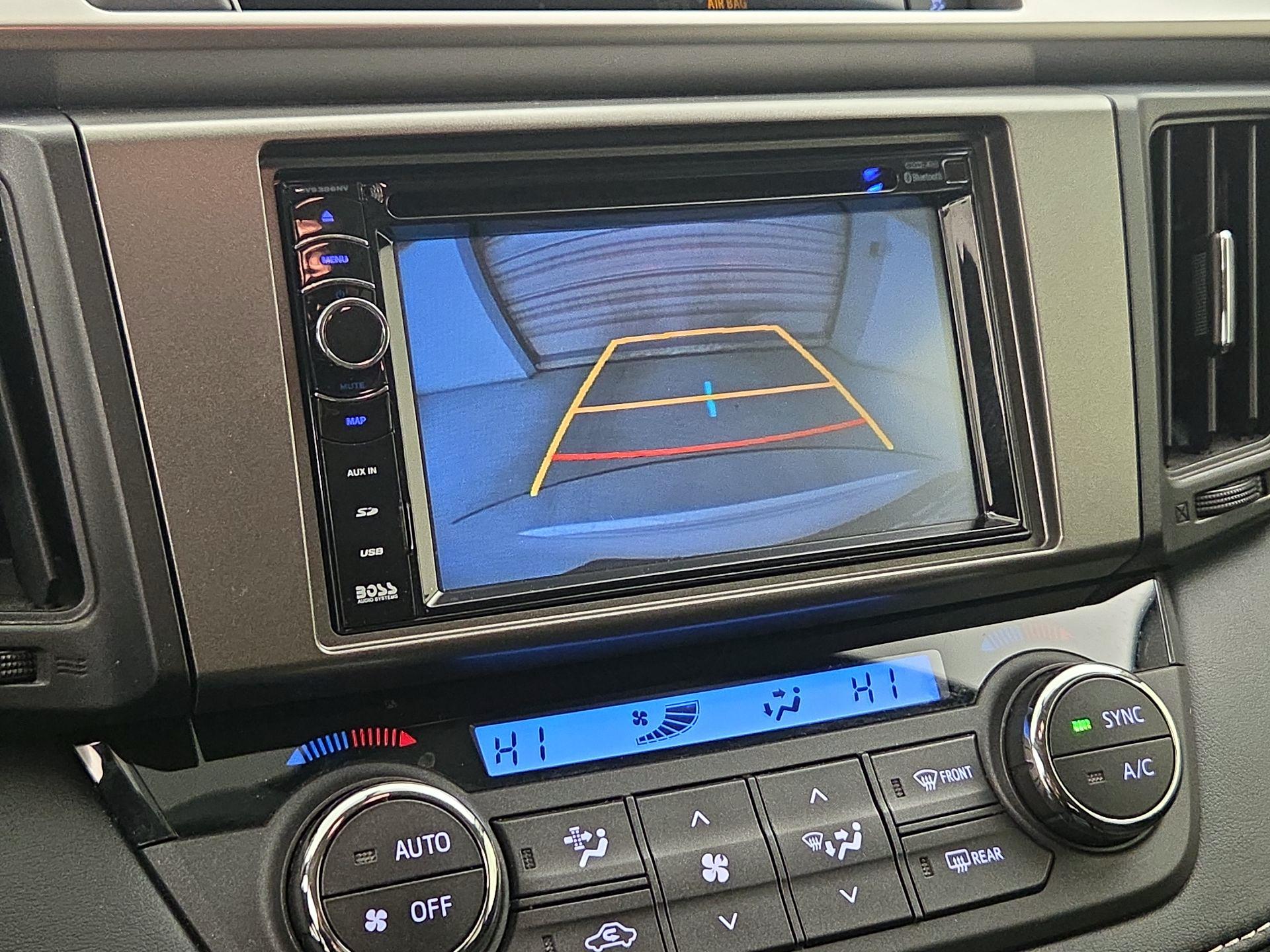 Thumbnail: 2016 Toyota RAV4 - 14