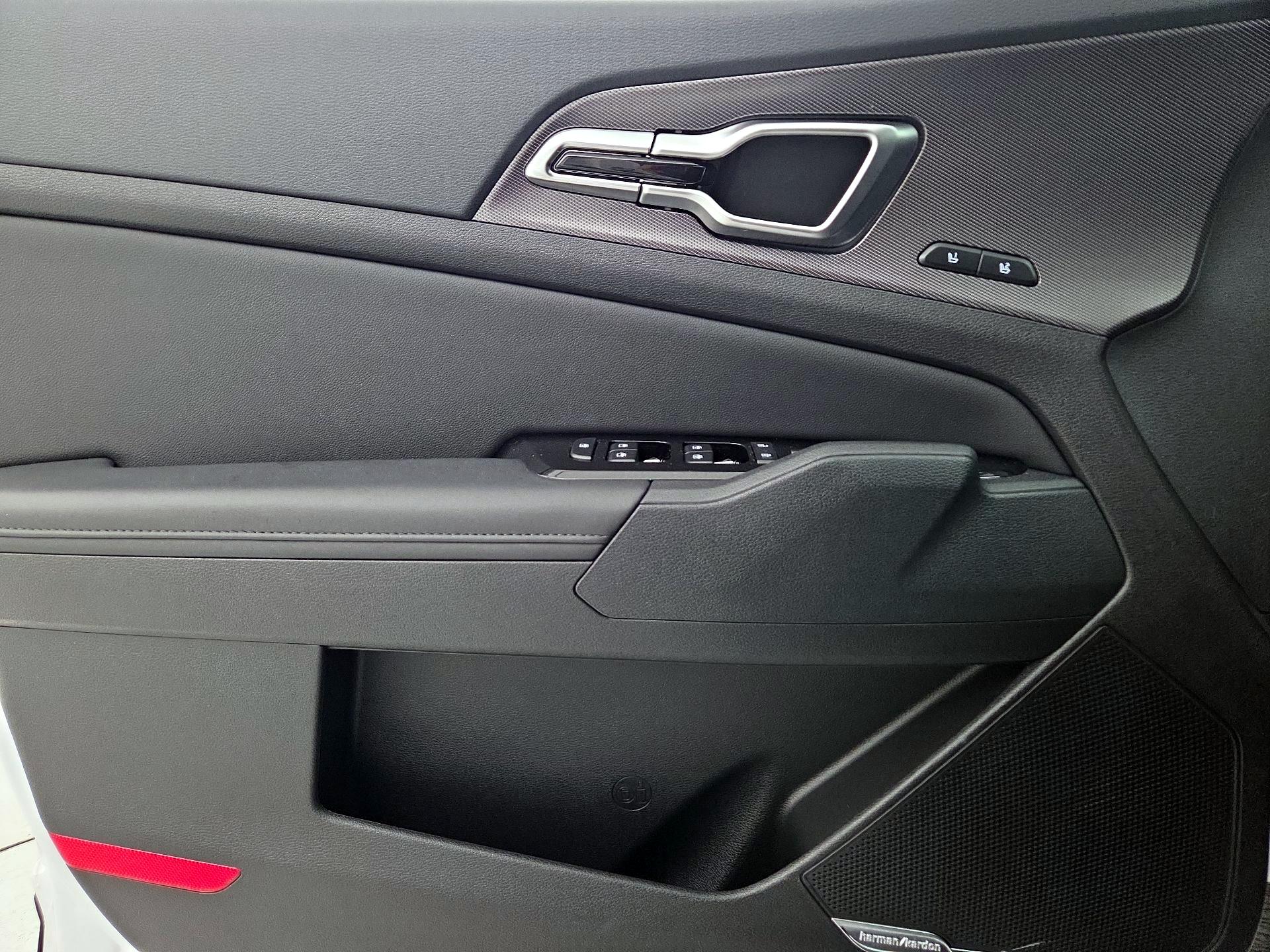 Thumbnail: 2025 Kia Sportage - 12