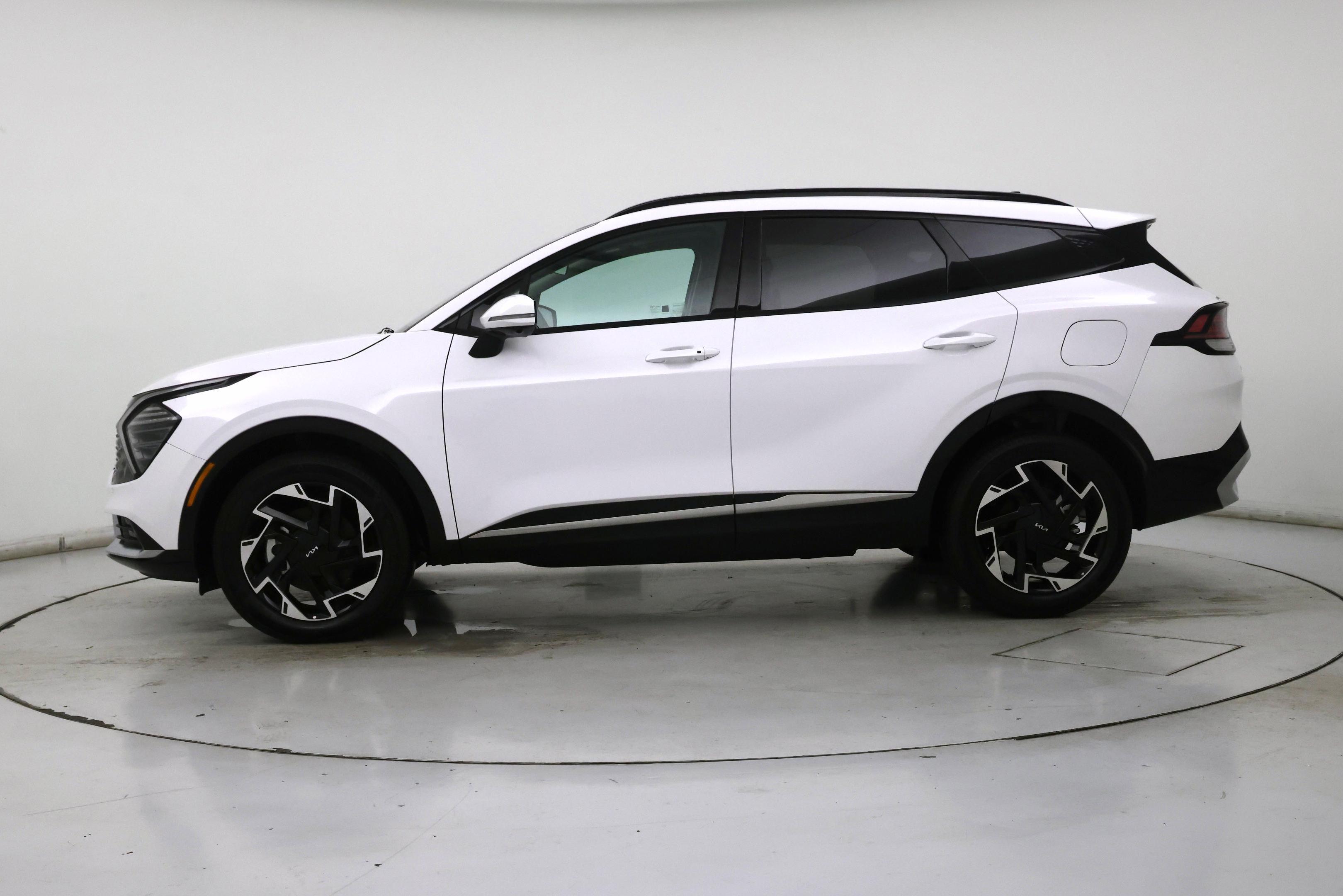 Thumbnail: 2025 Kia Sportage - 3