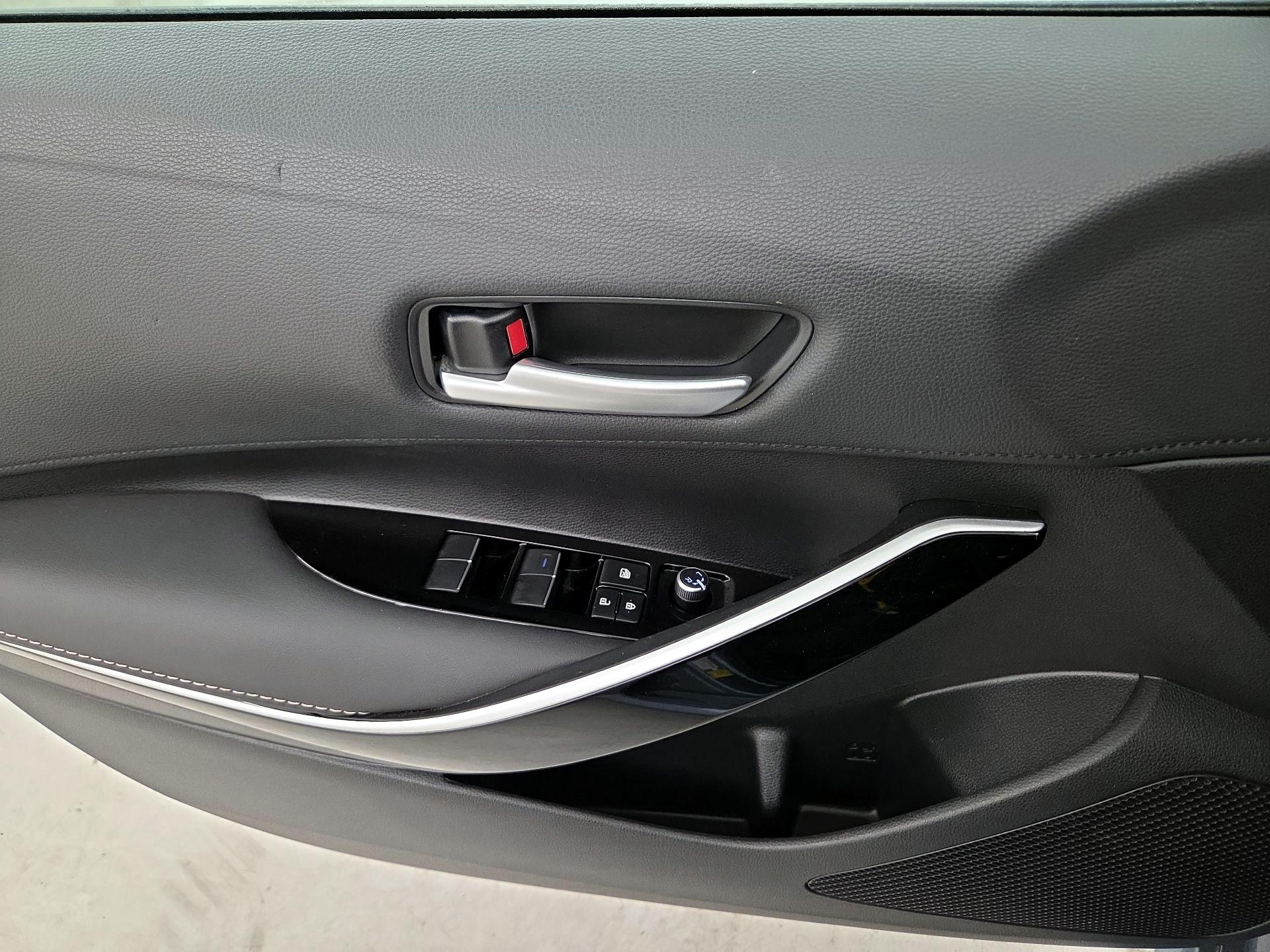 Thumbnail: 2020 Toyota Corolla - 12